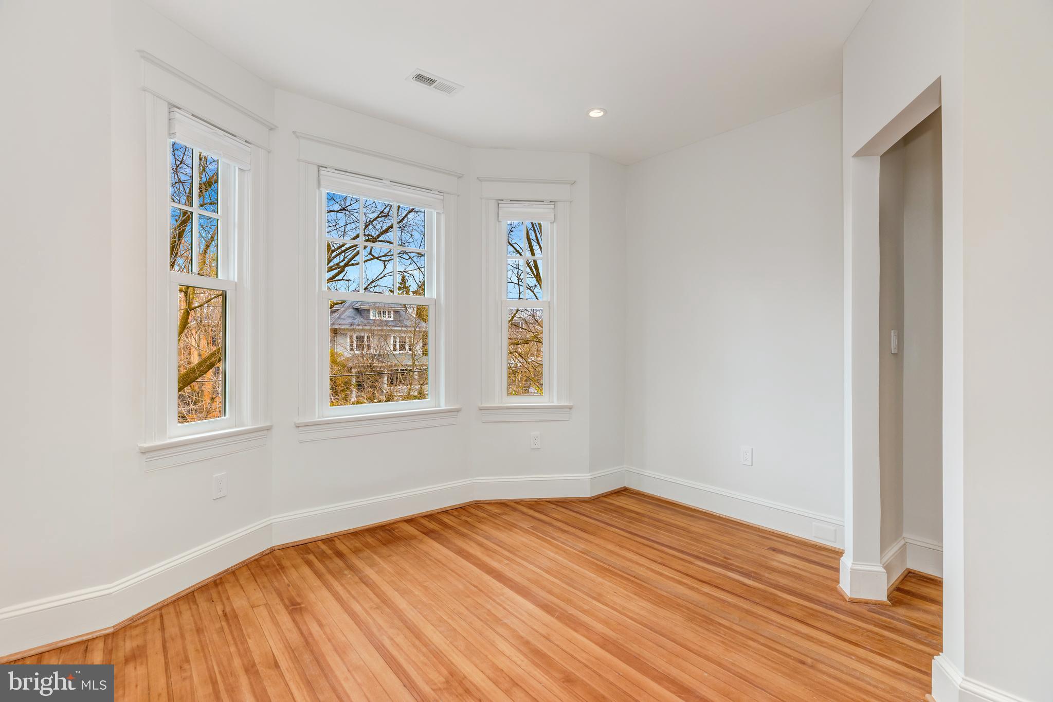 CLEVELAND PARK - Residential