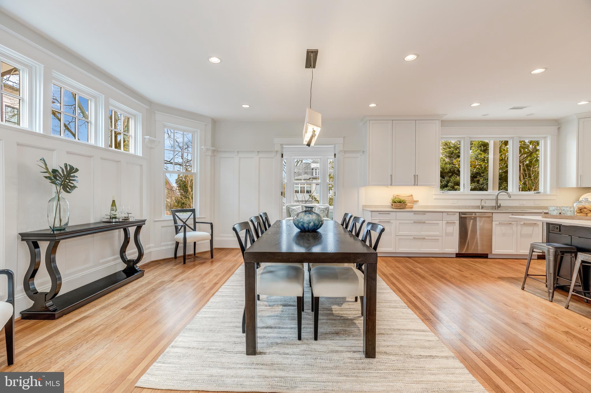 CLEVELAND PARK - Residential