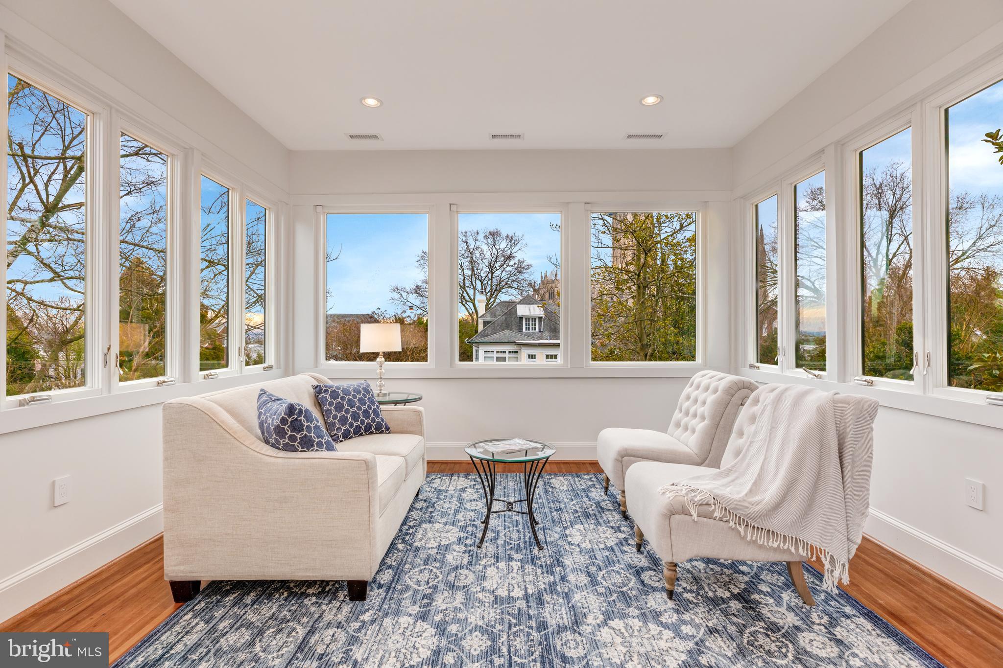 CLEVELAND PARK - Residential