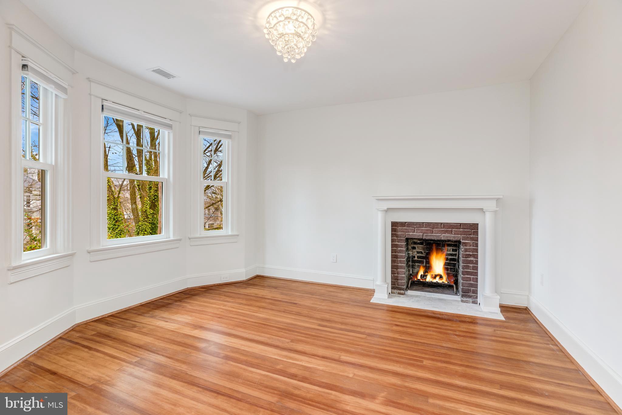 CLEVELAND PARK - Residential