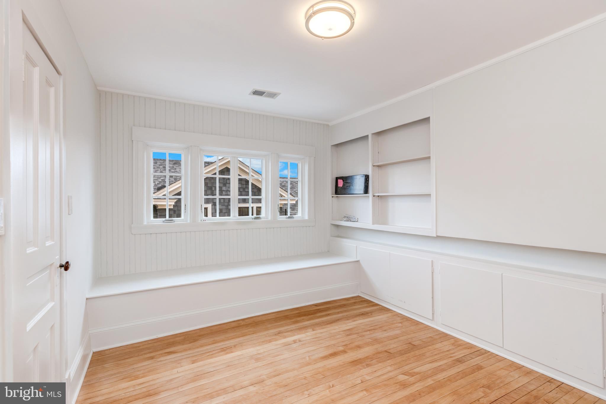 CLEVELAND PARK - Residential