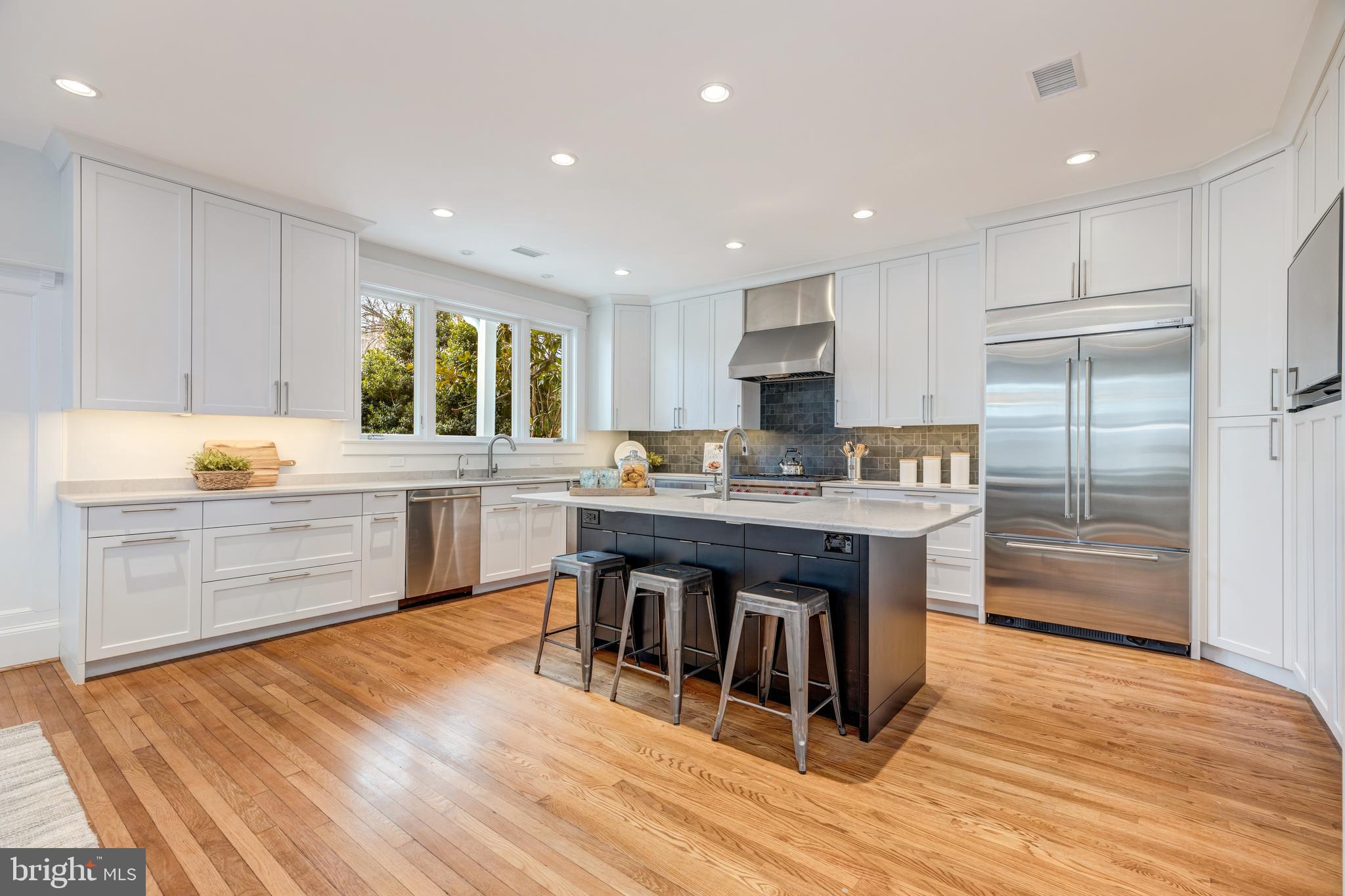 CLEVELAND PARK - Residential