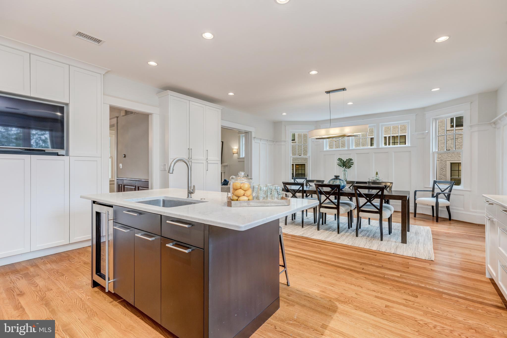 CLEVELAND PARK - Residential