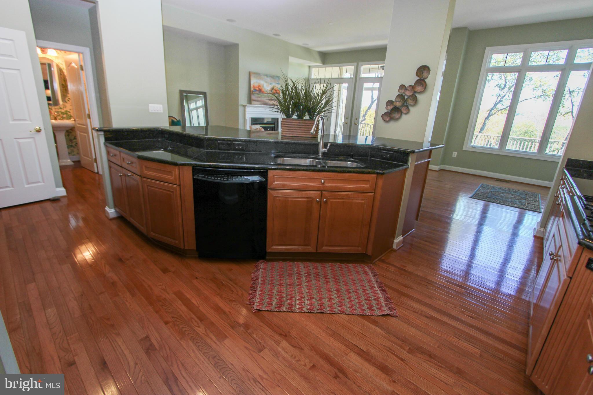 RIVER CREEK - Residential