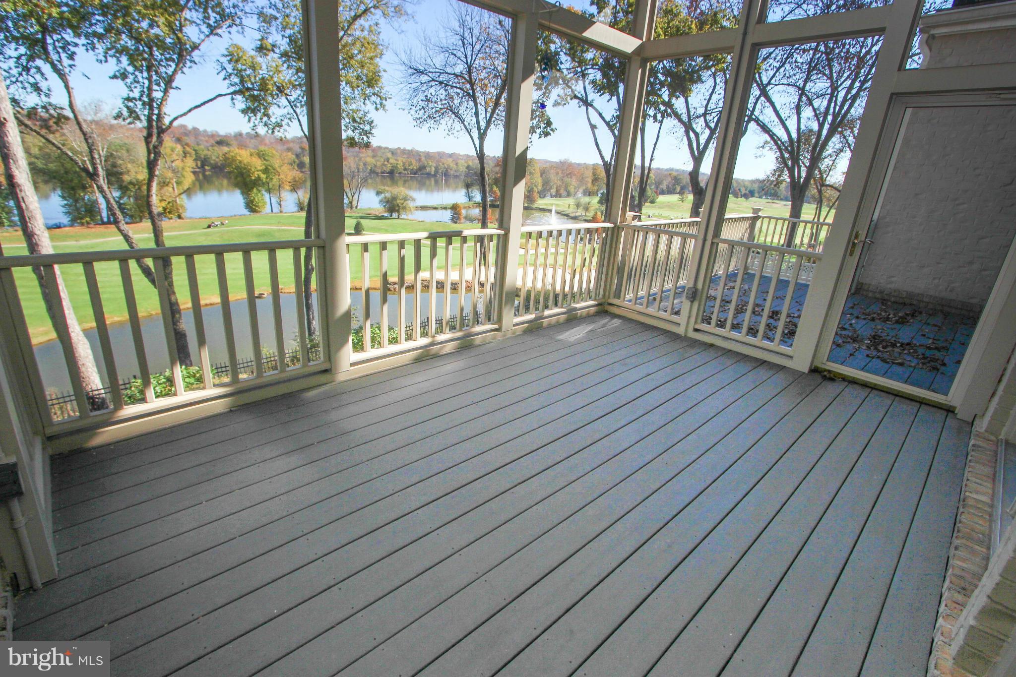 RIVER CREEK - Residential