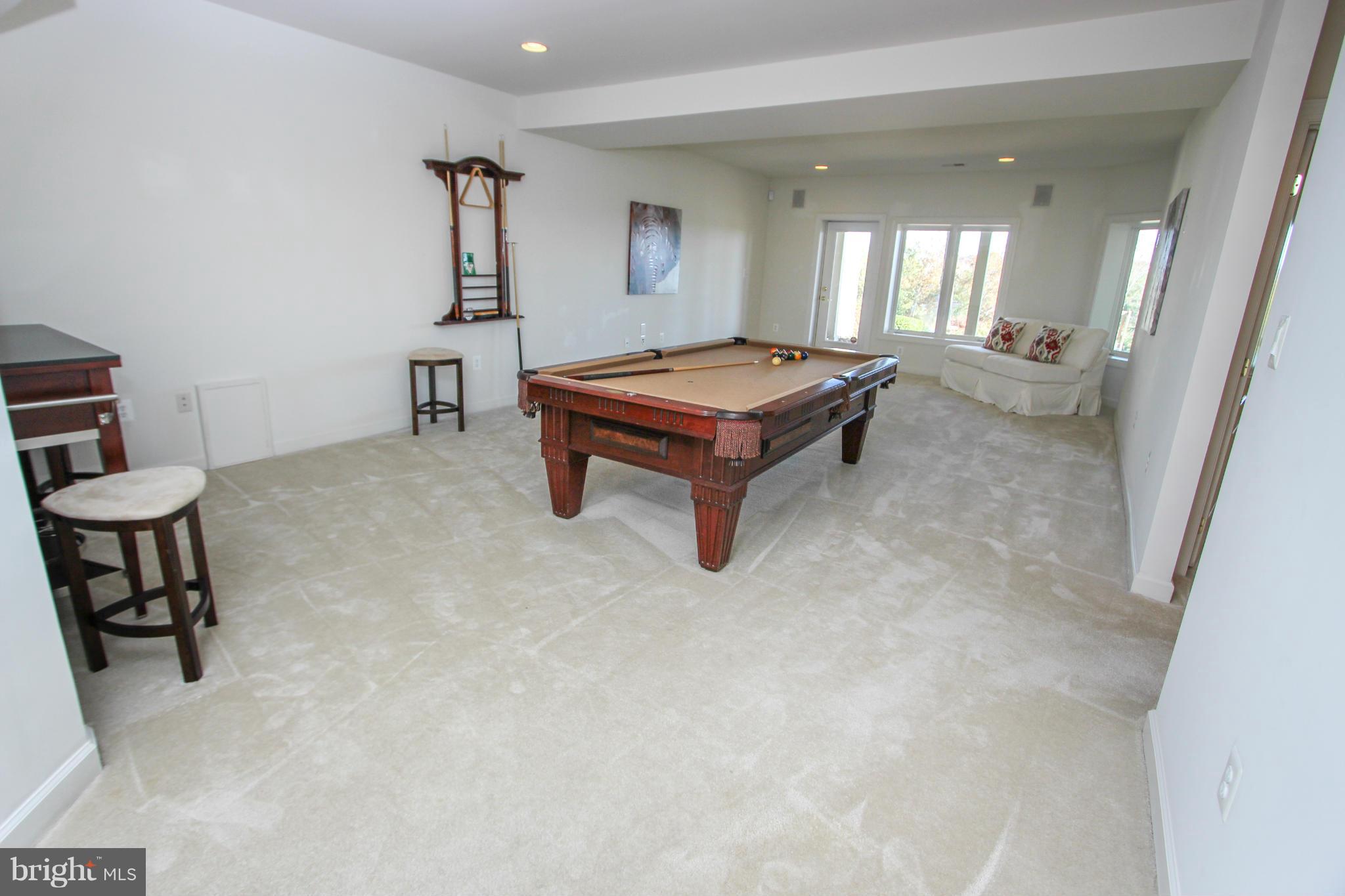 RIVER CREEK - Residential