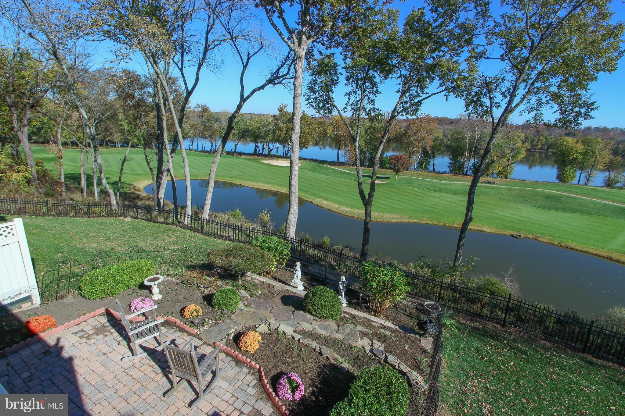 RIVER CREEK - Residential