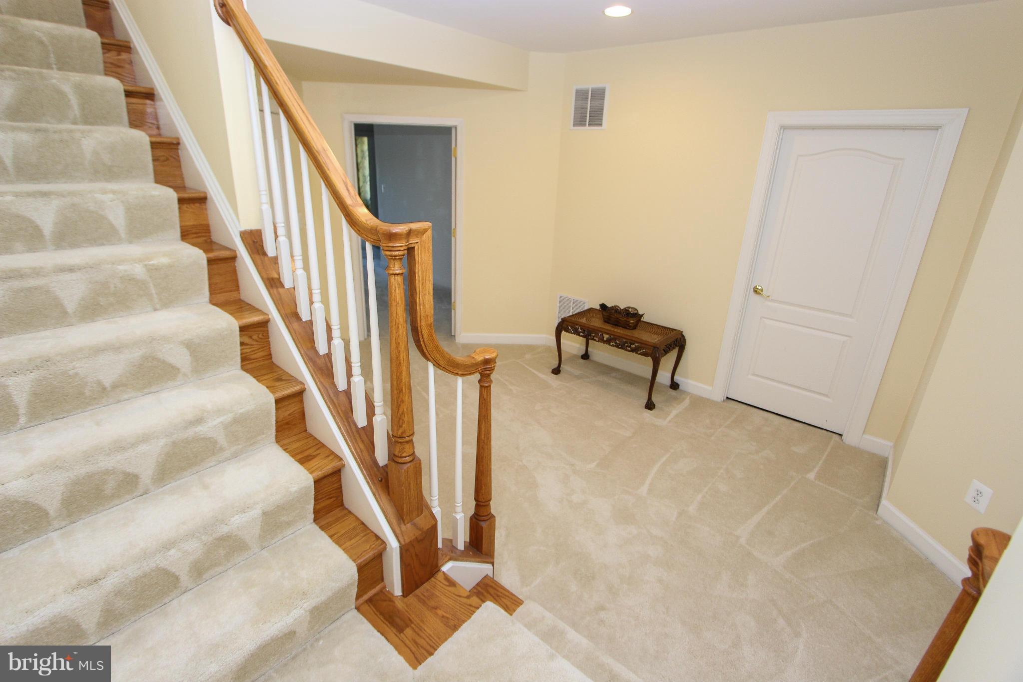 RIVER CREEK - Residential