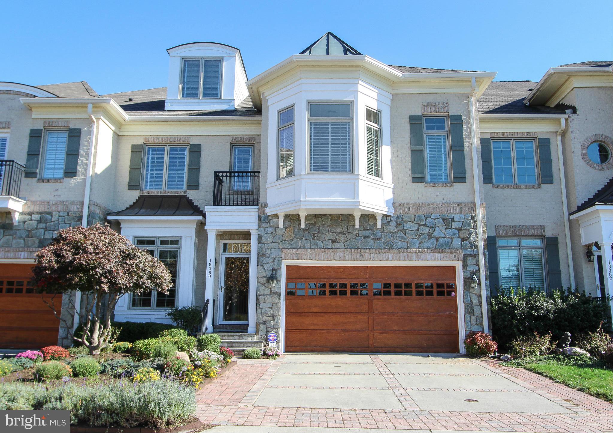 RIVER CREEK - Residential