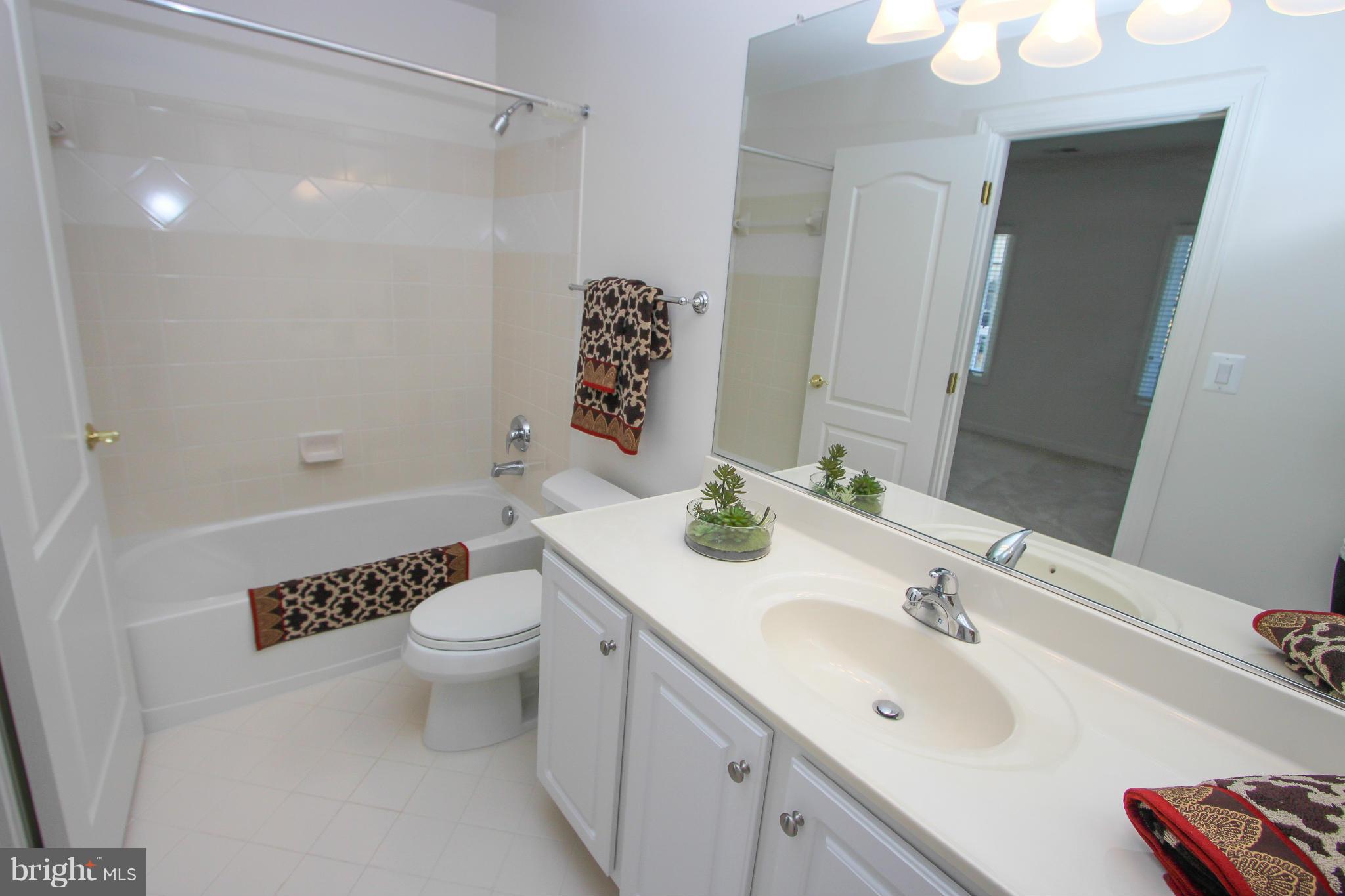 RIVER CREEK - Residential