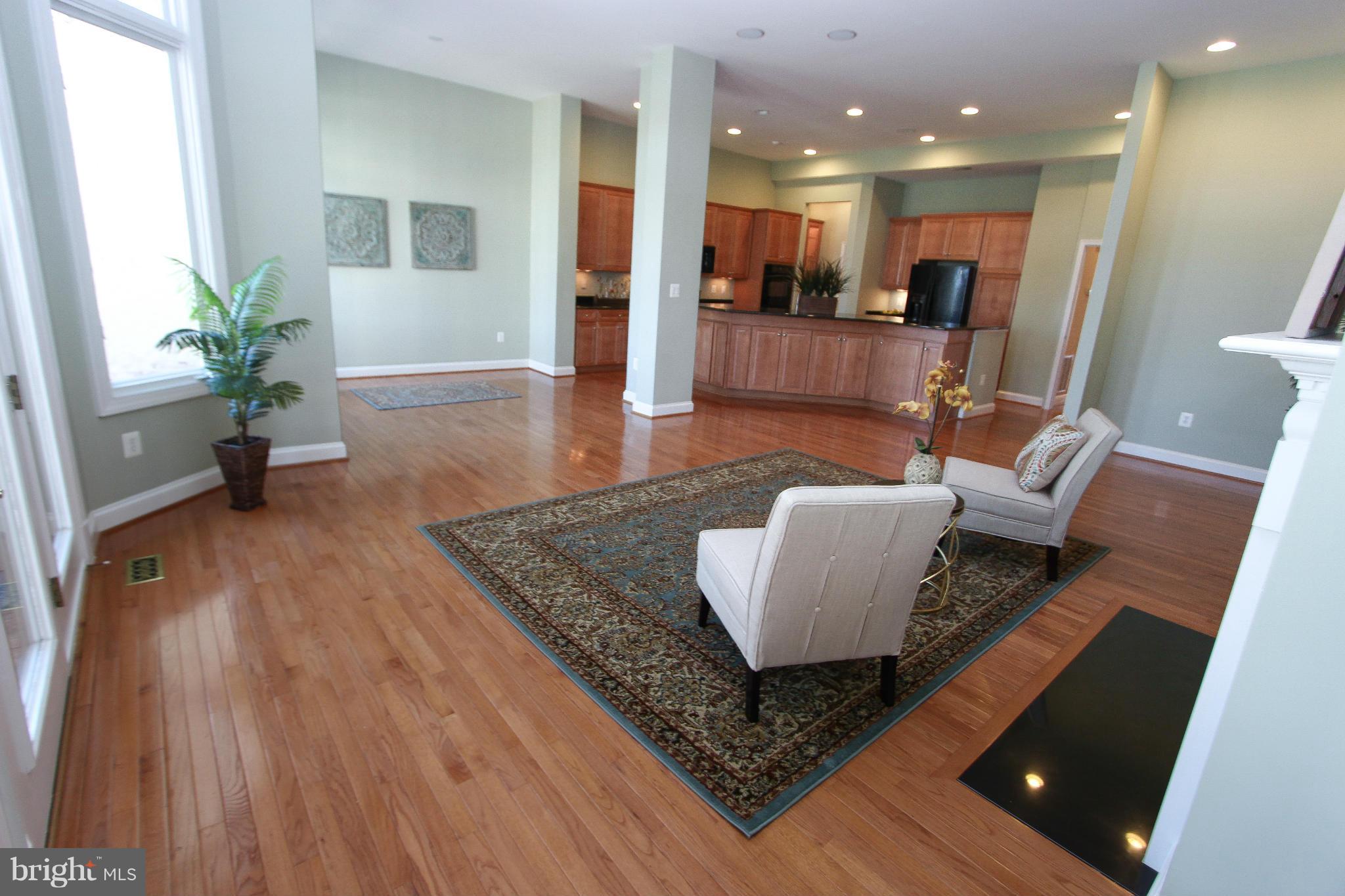 RIVER CREEK - Residential