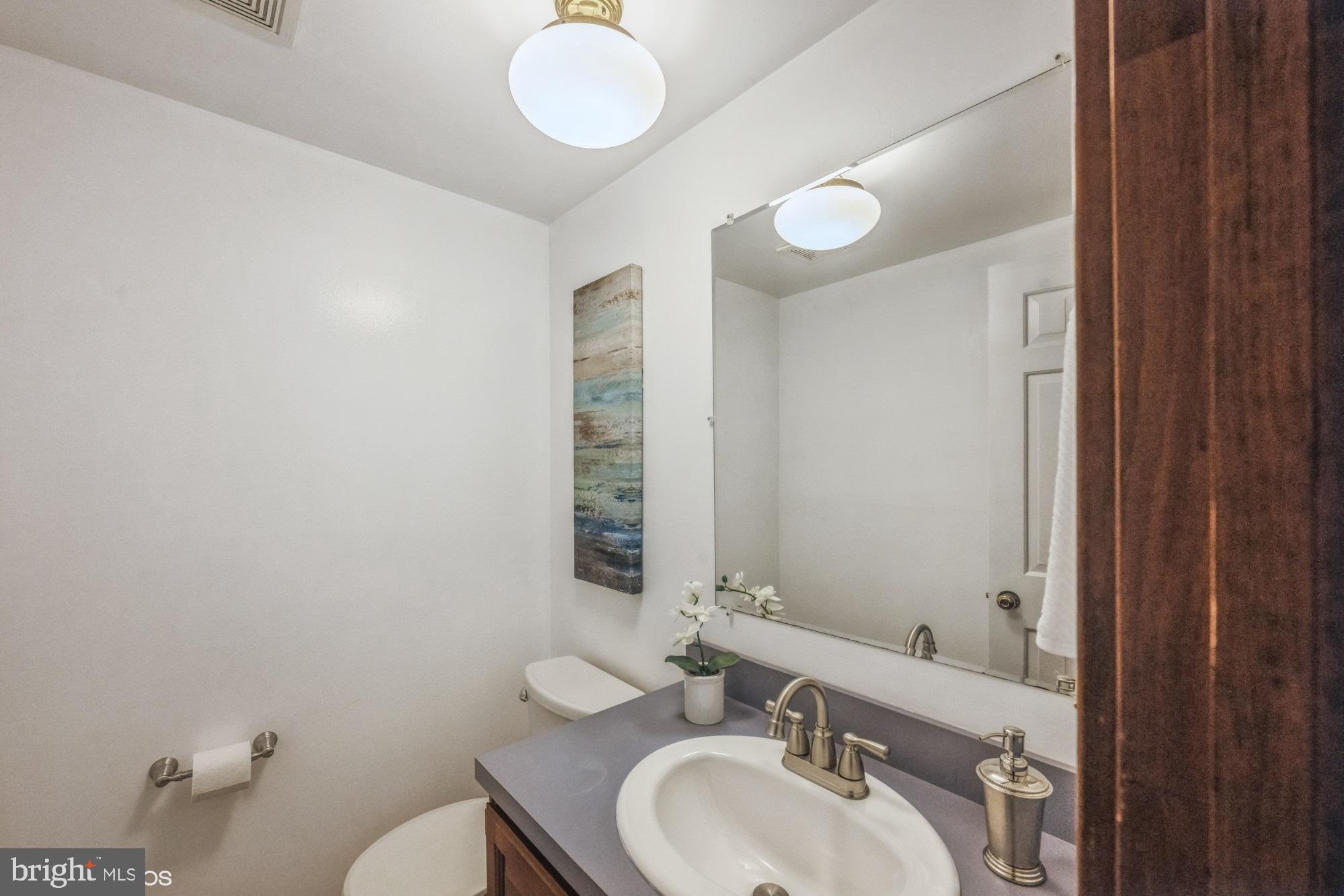 ENGLISH HILLS - Residential