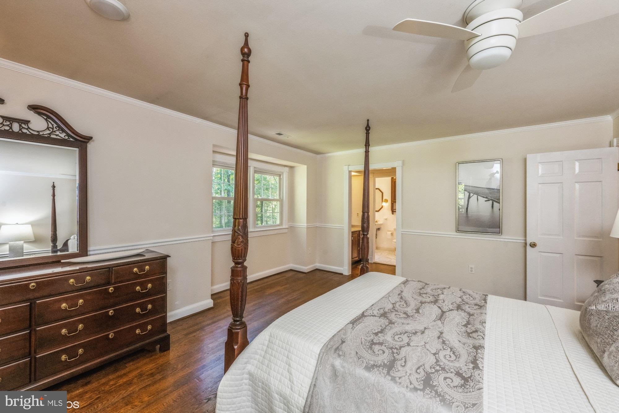 ENGLISH HILLS - Residential