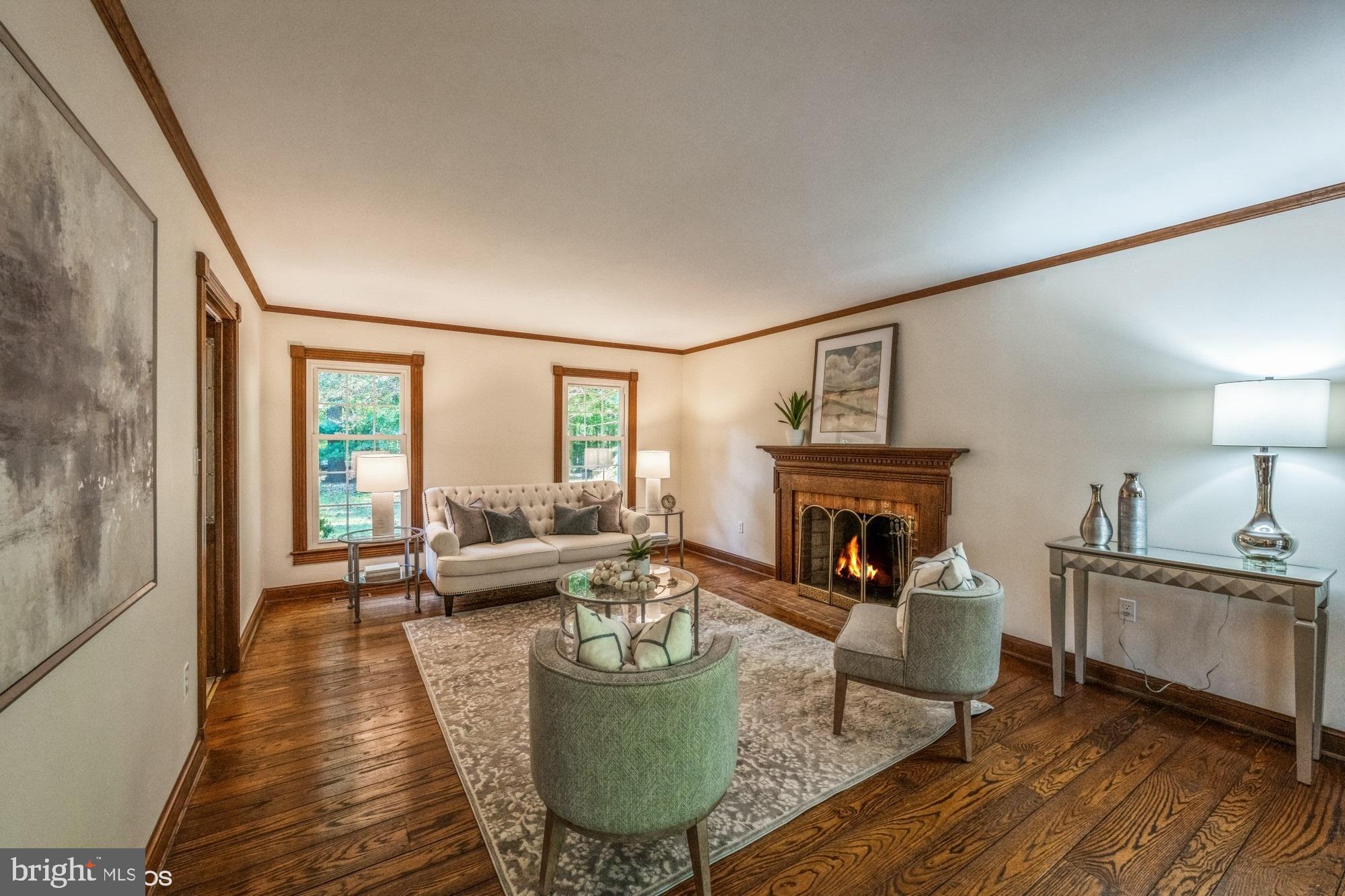 ENGLISH HILLS - Residential