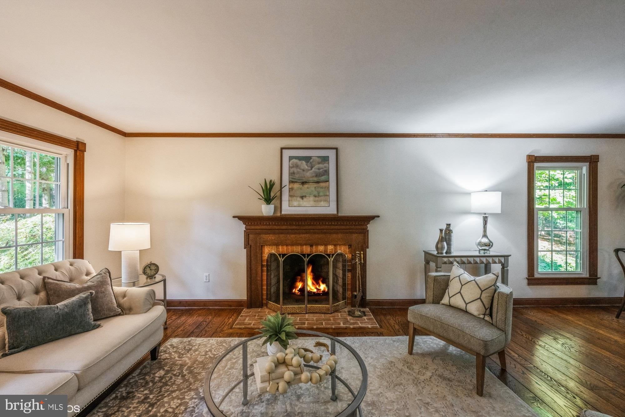 ENGLISH HILLS - Residential