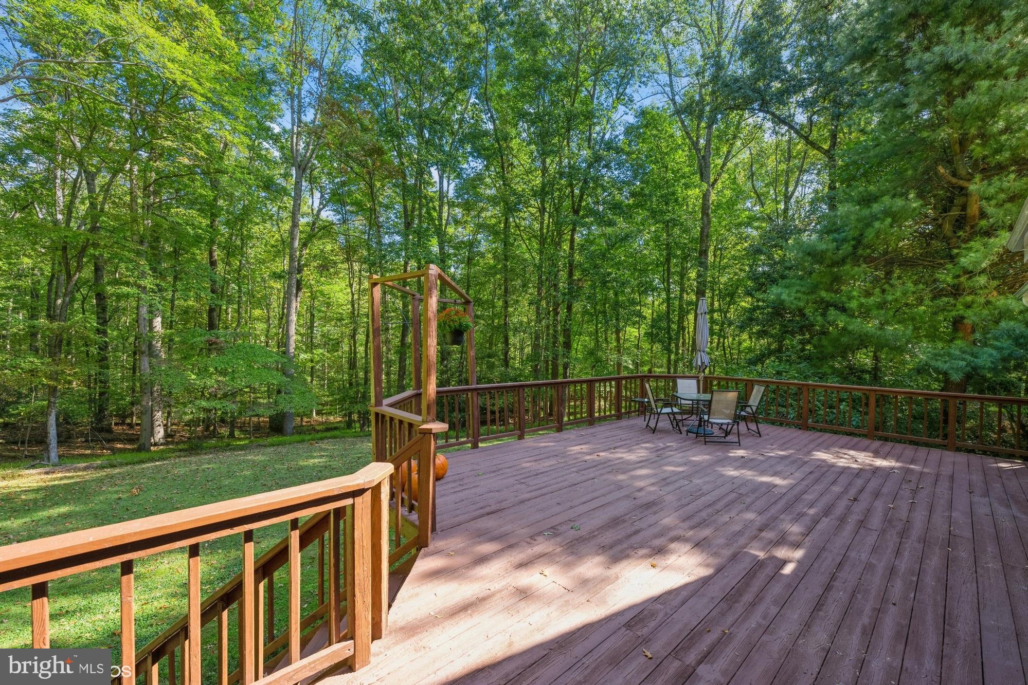 ENGLISH HILLS - Residential