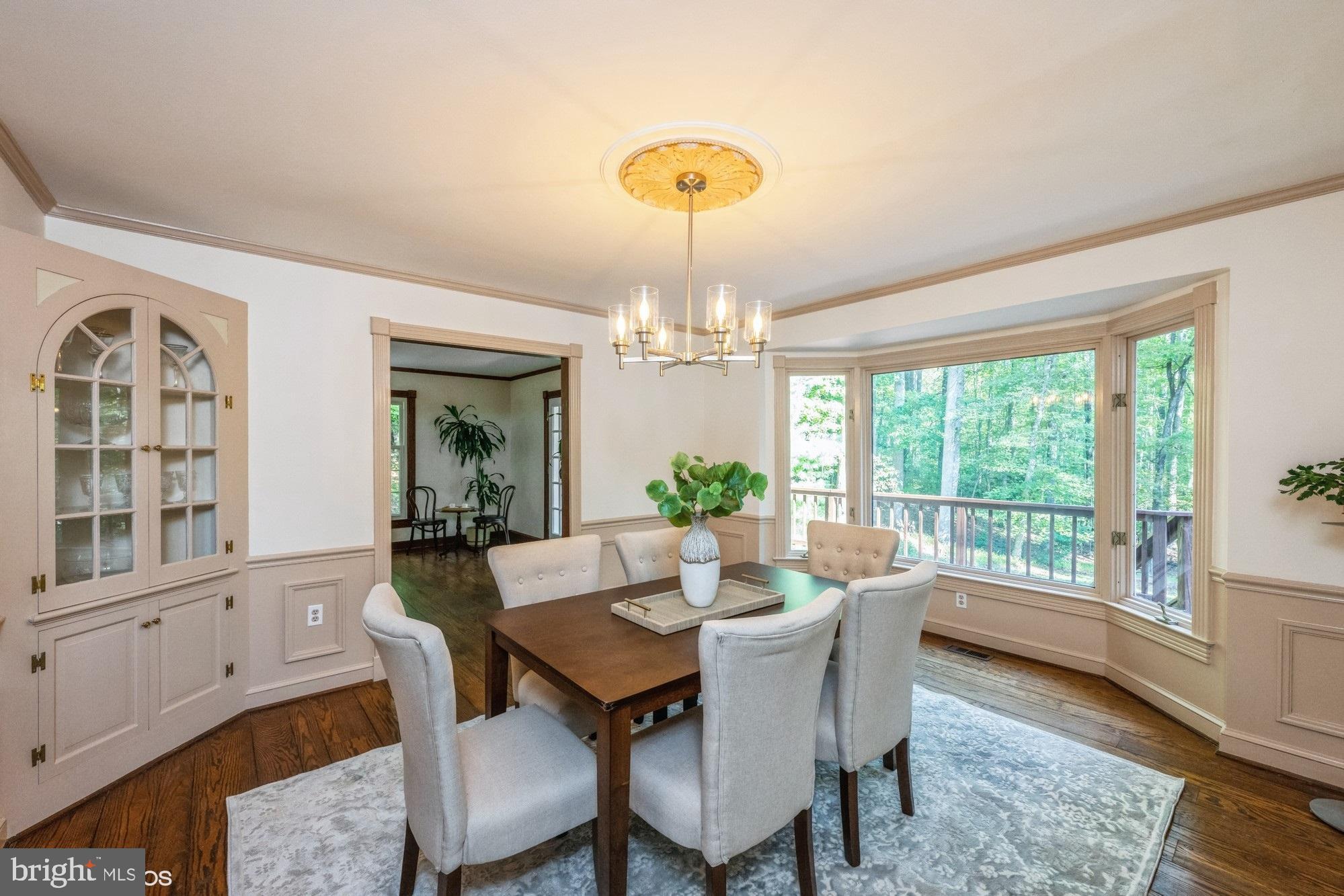 ENGLISH HILLS - Residential