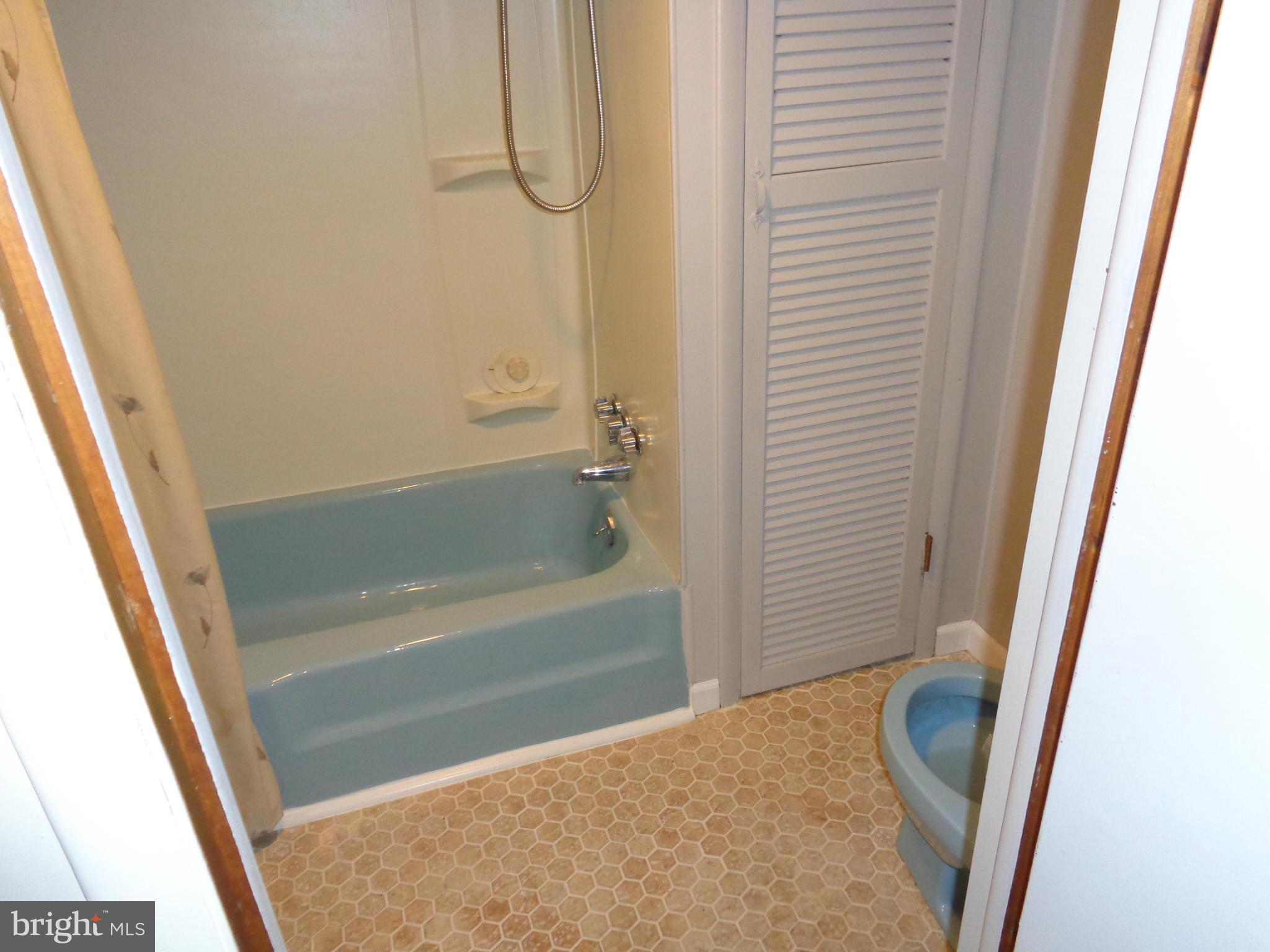 EDGE MEAD - Residential Lease