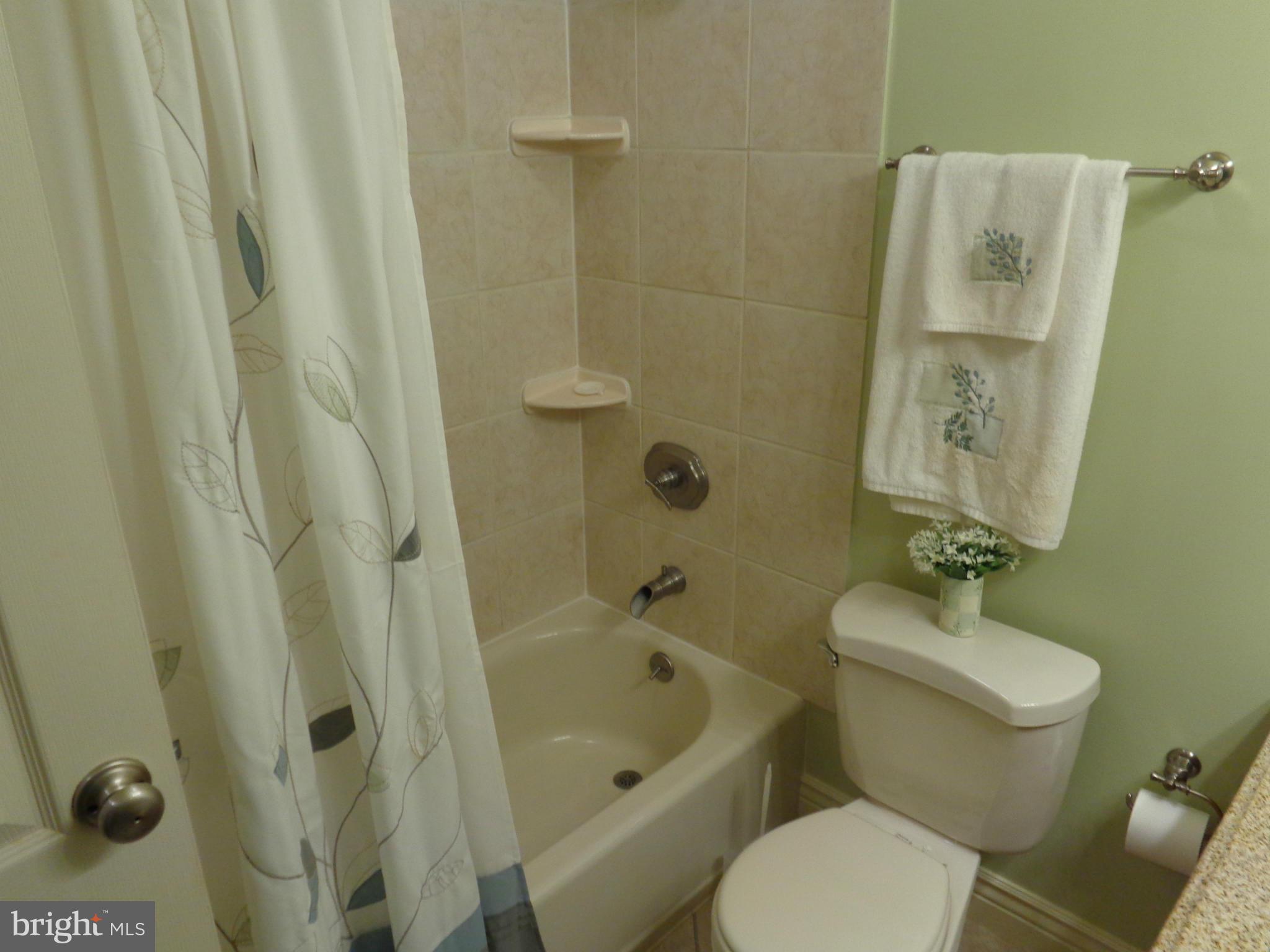 EDGE MEAD - Residential Lease