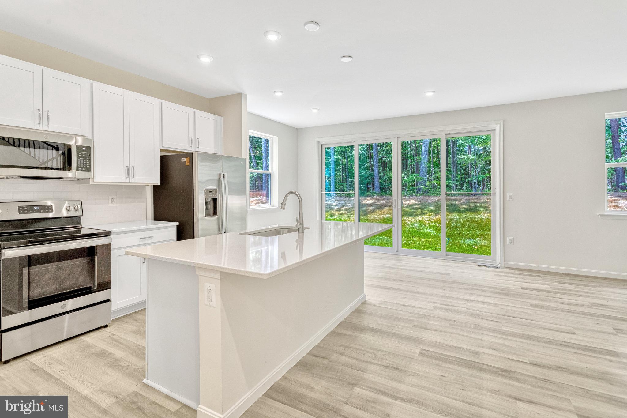 WILDERNESS SHORES - Residential