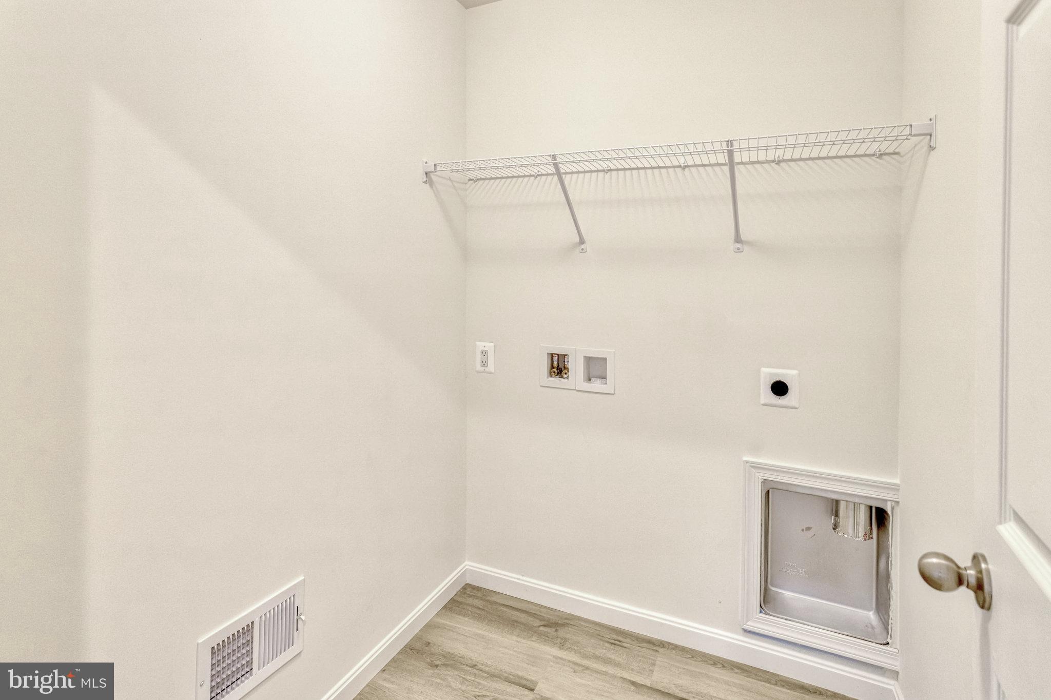 WILDERNESS SHORES - Residential