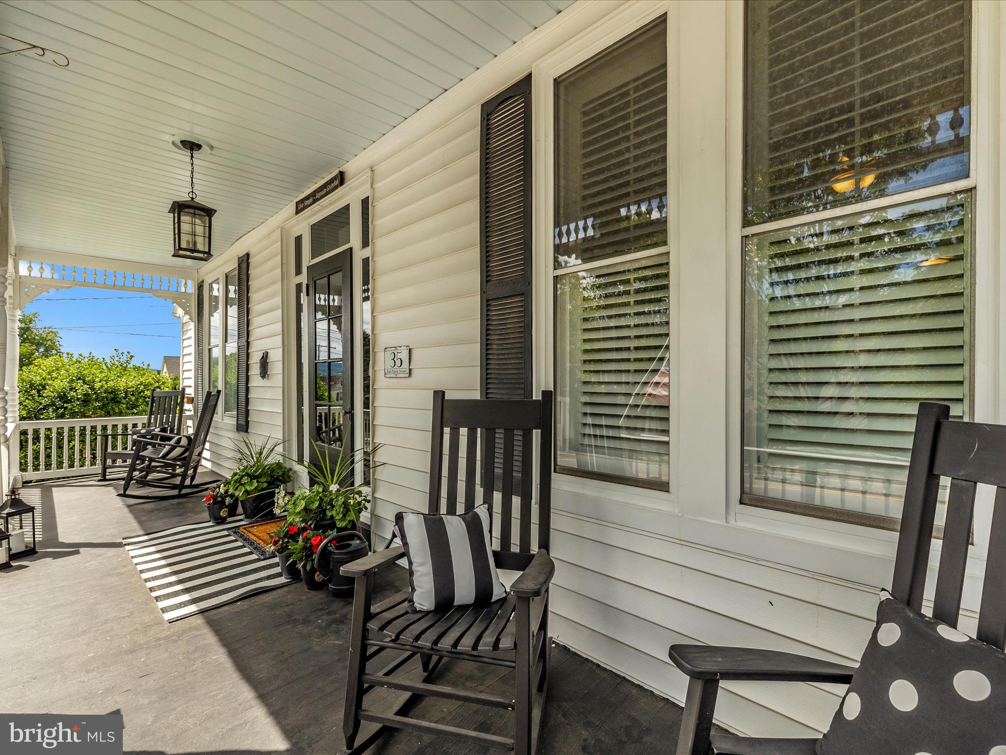 MIDDLETOWN - Residential Income