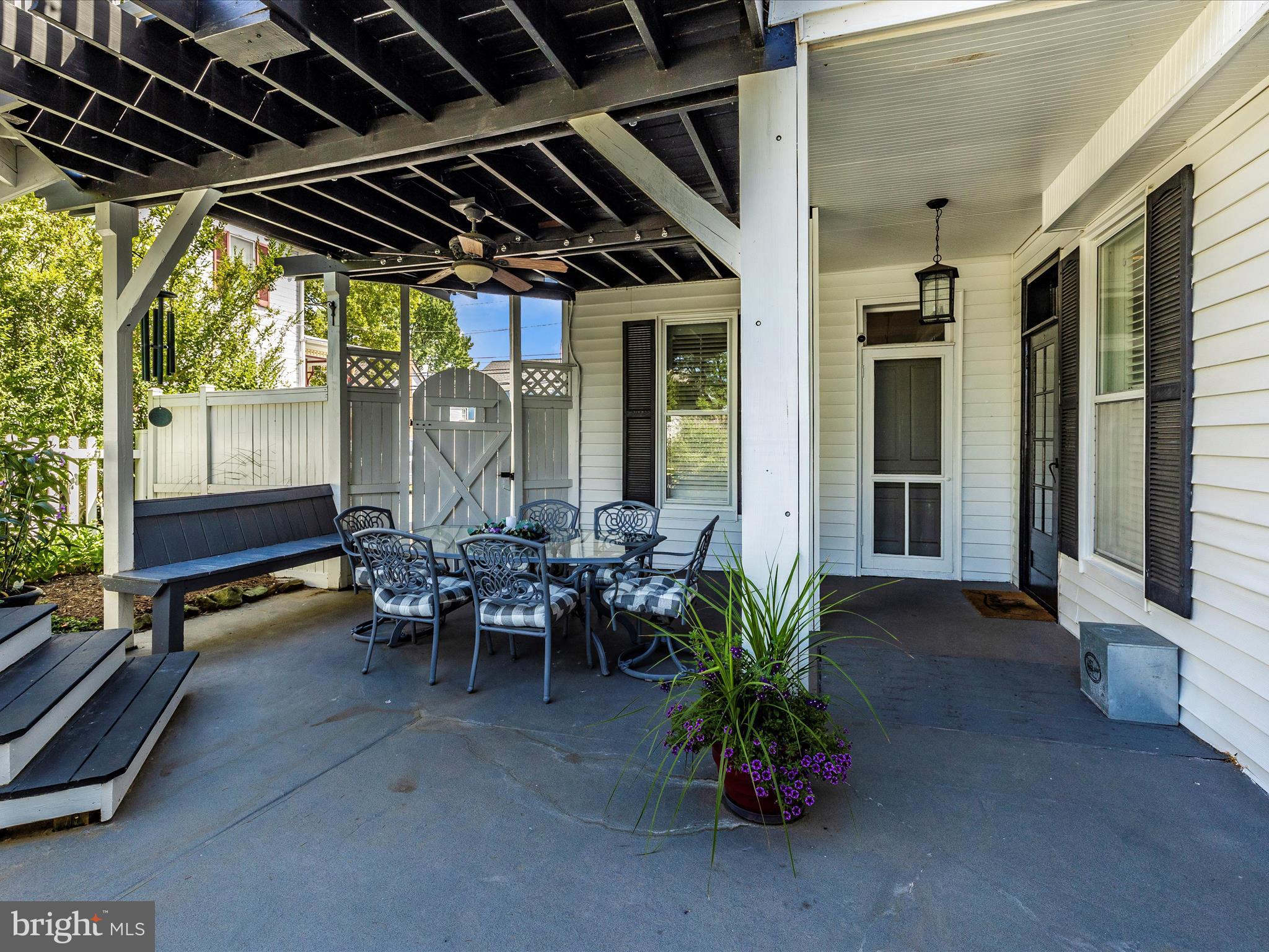 MIDDLETOWN - Residential Income