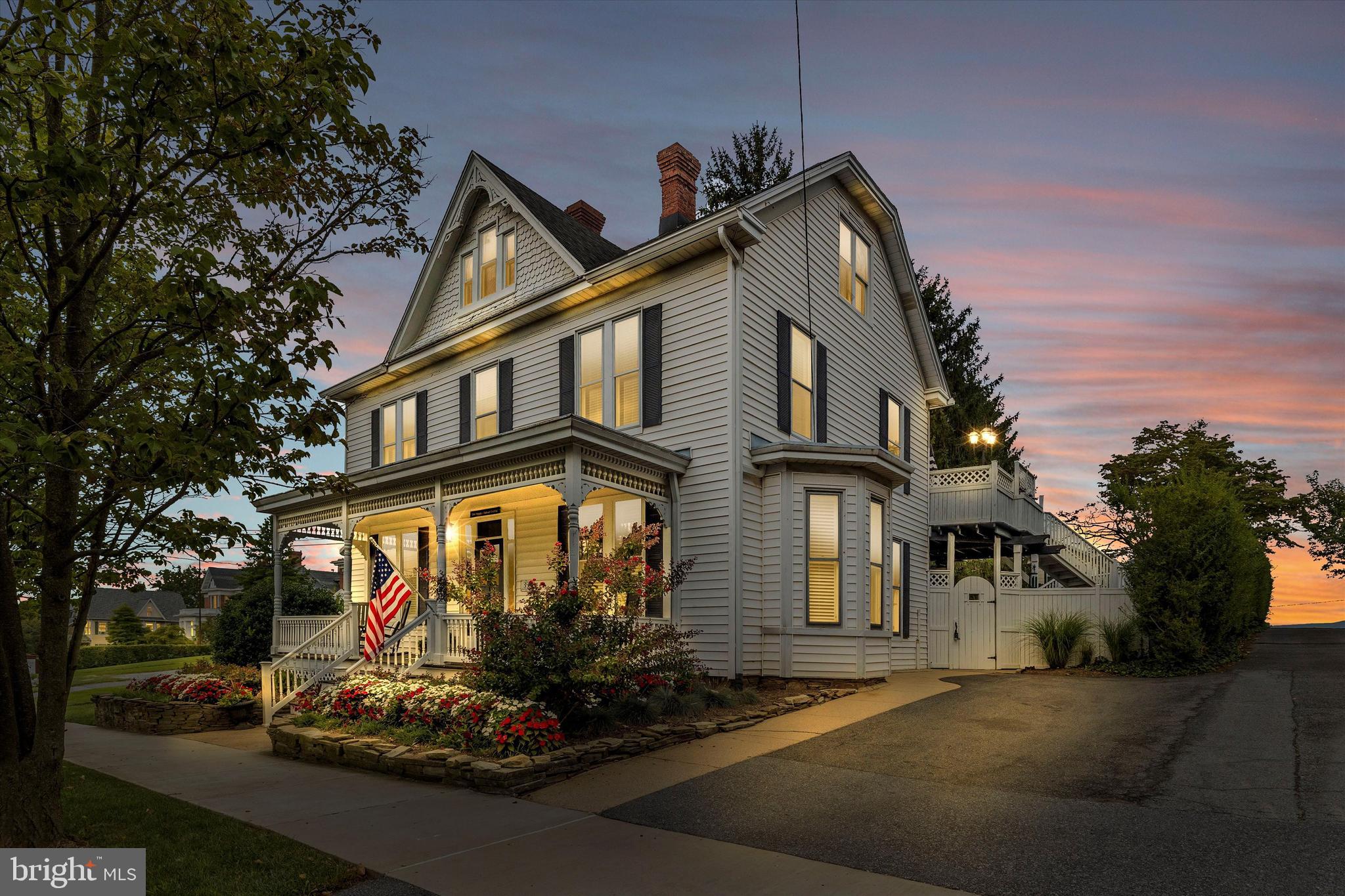 MIDDLETOWN - Residential Income