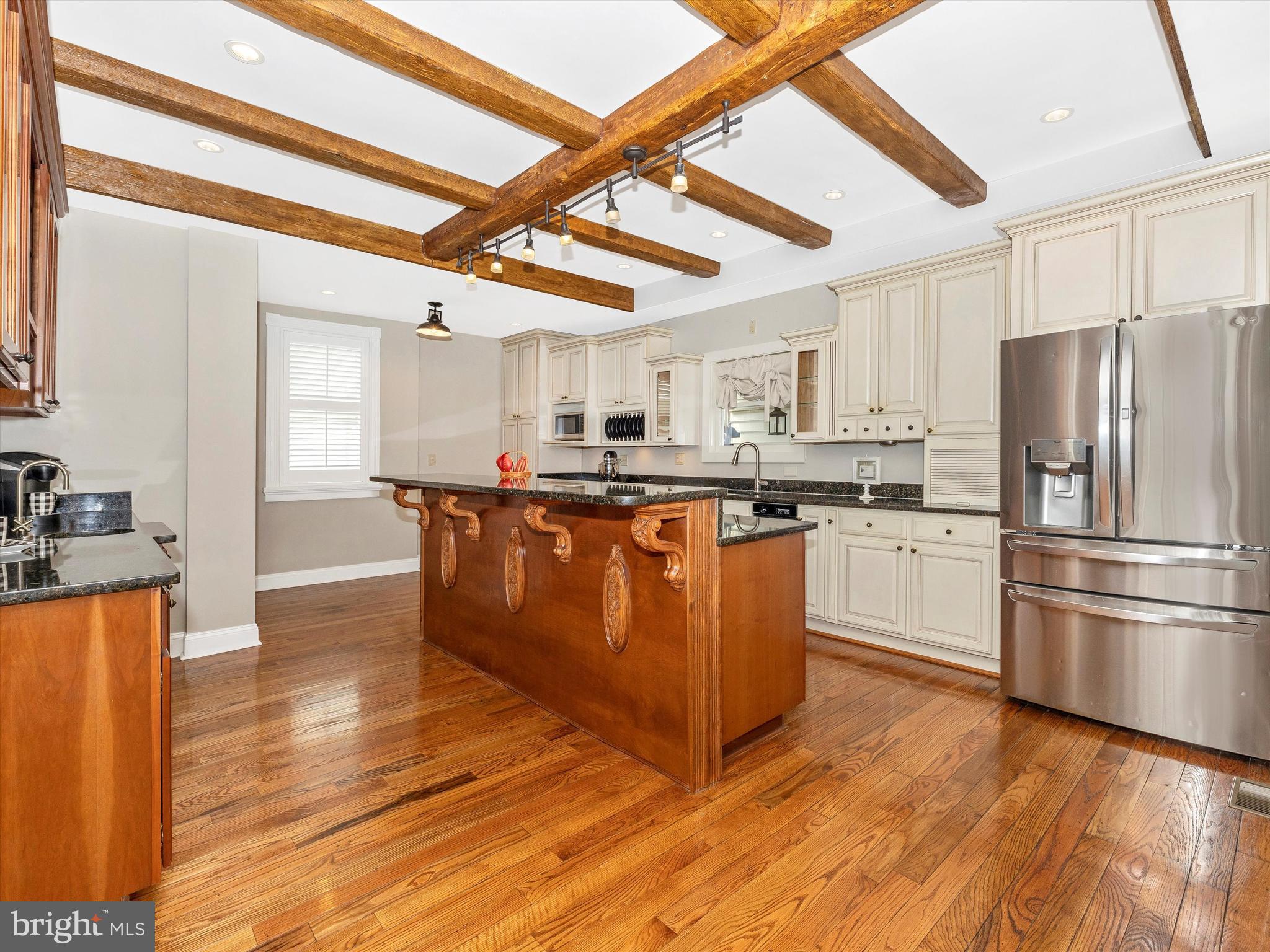 MIDDLETOWN - Residential Income