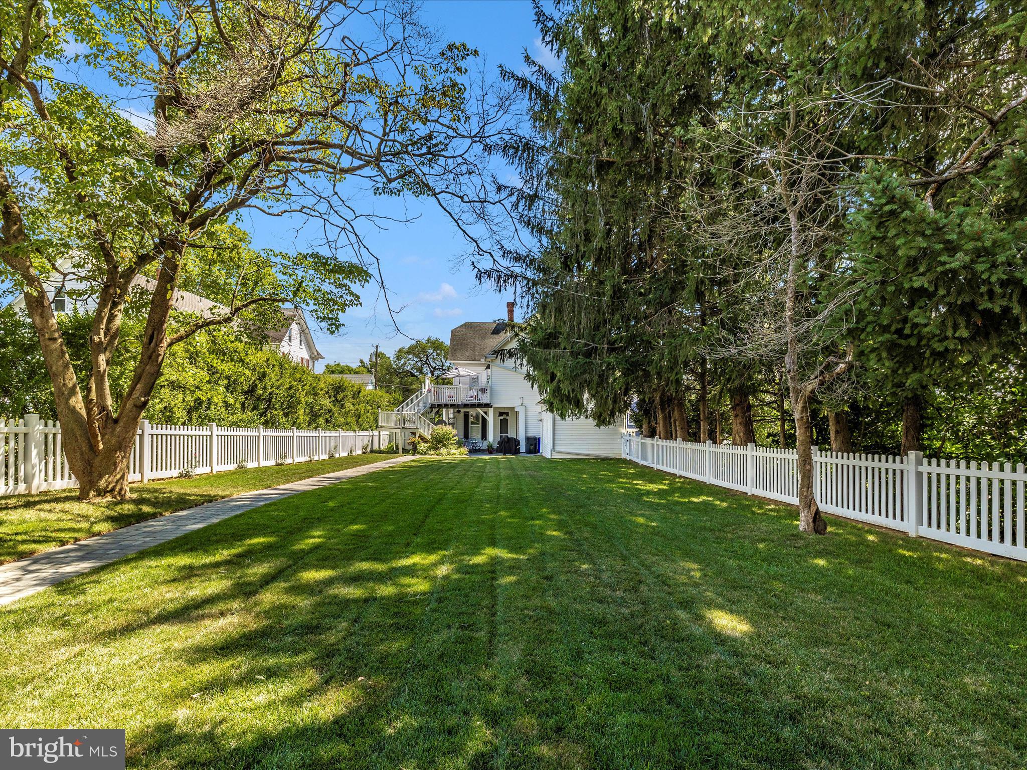 MIDDLETOWN - Residential Income