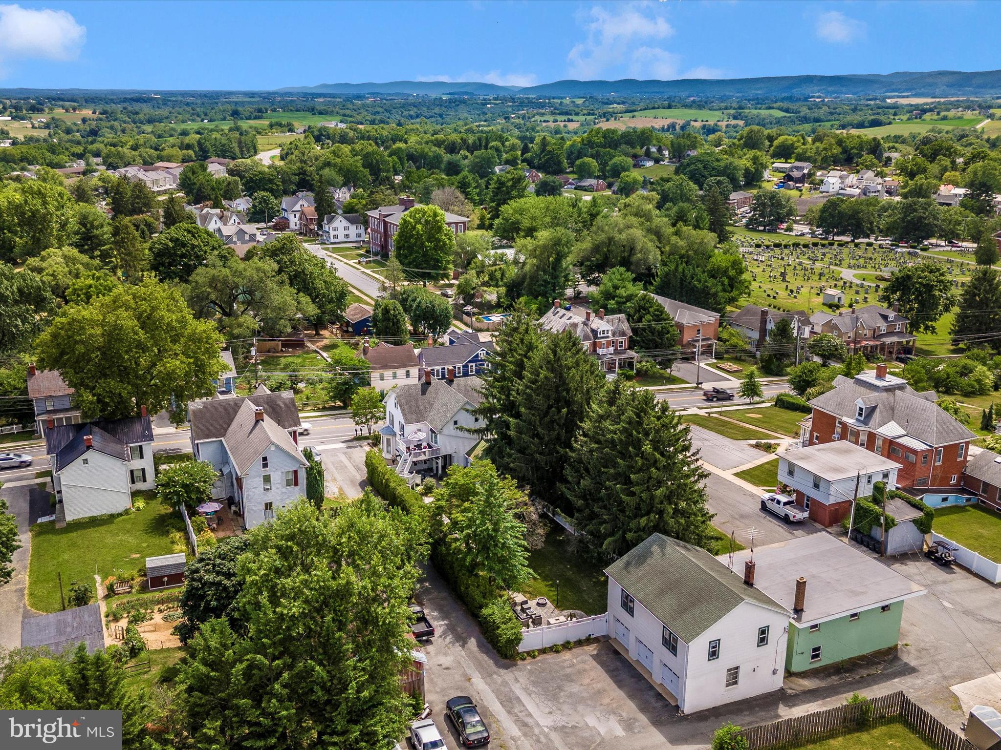 MIDDLETOWN - Residential Income