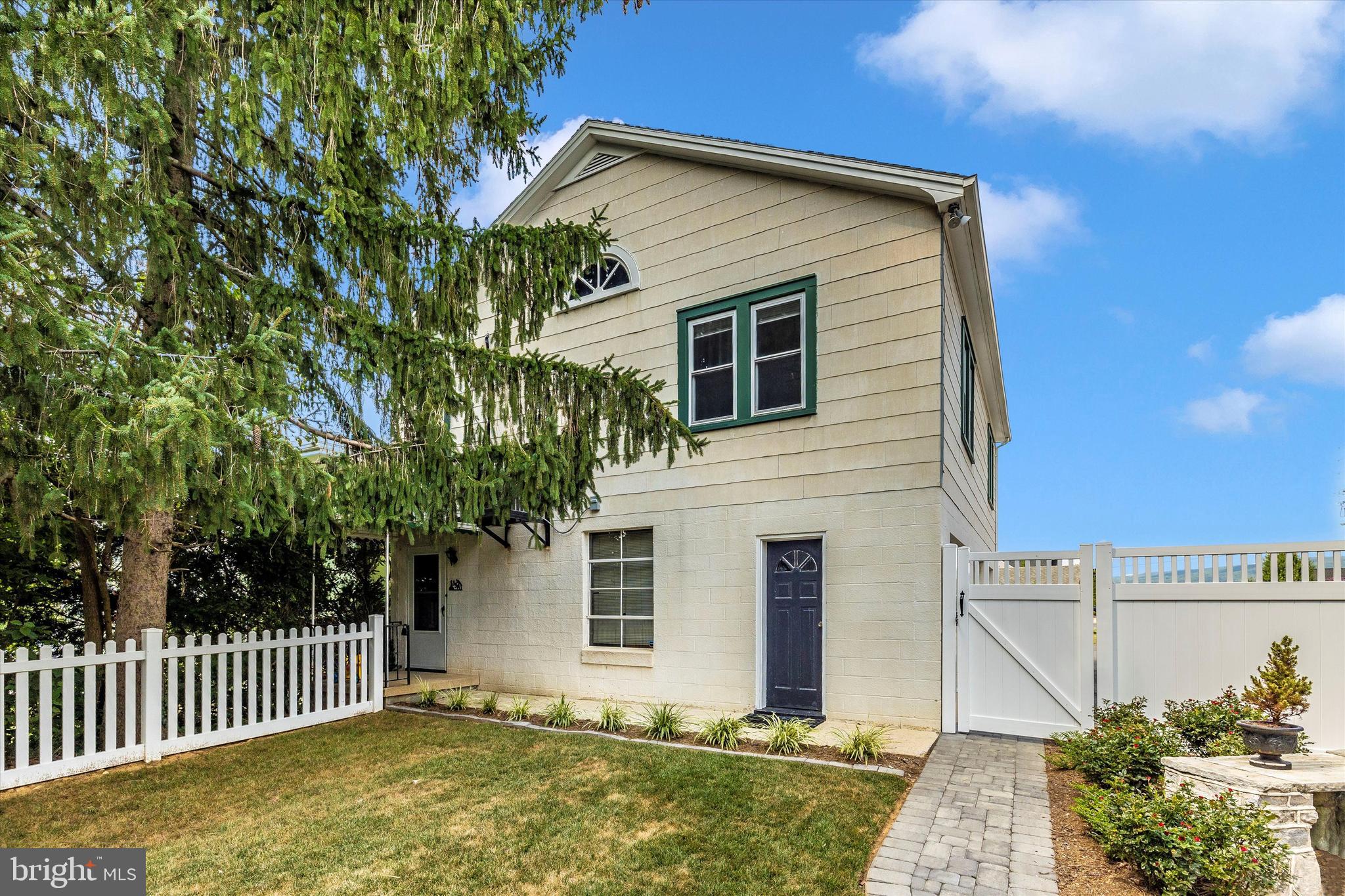 MIDDLETOWN - Residential Income