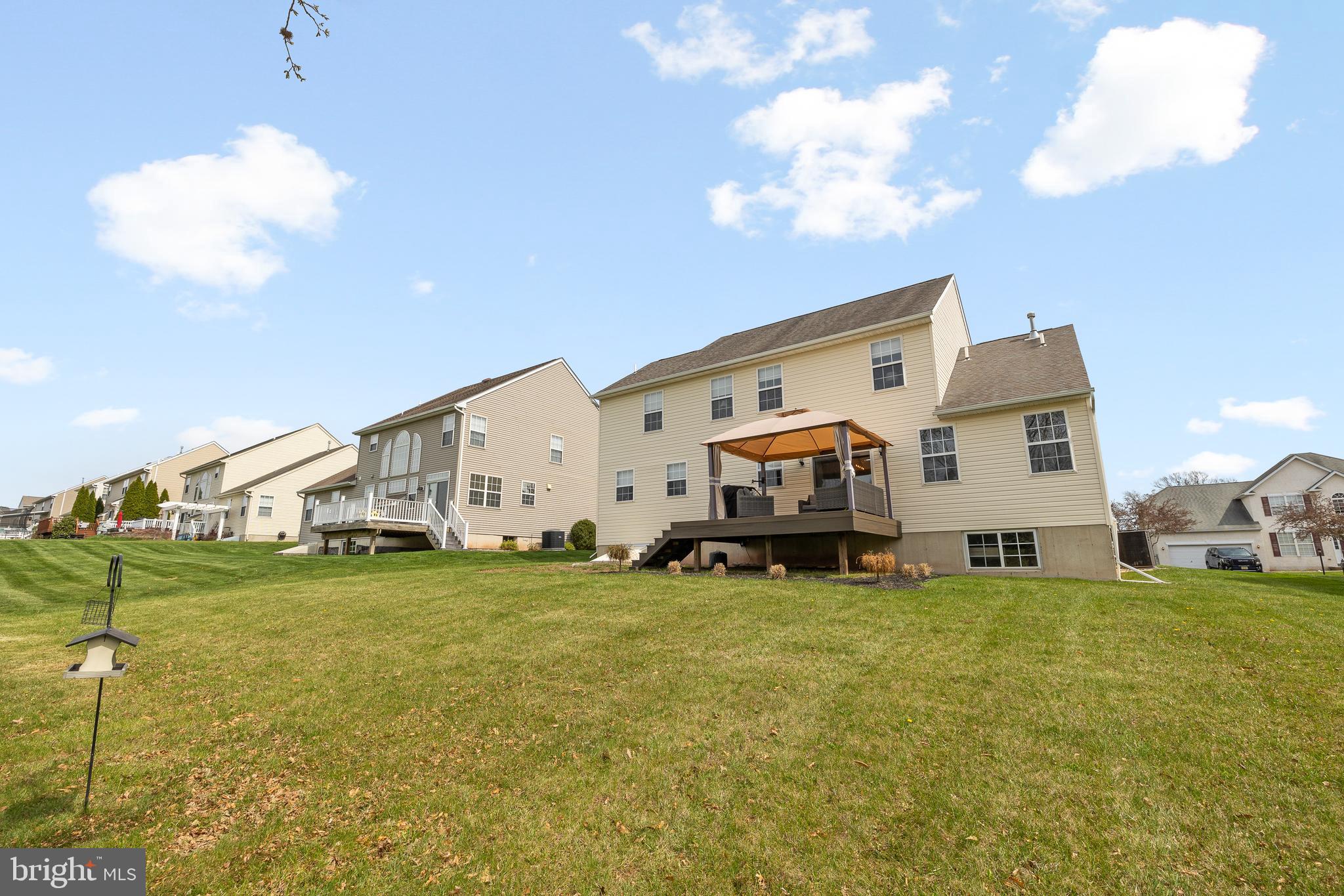 BELLA VISTA - Residential