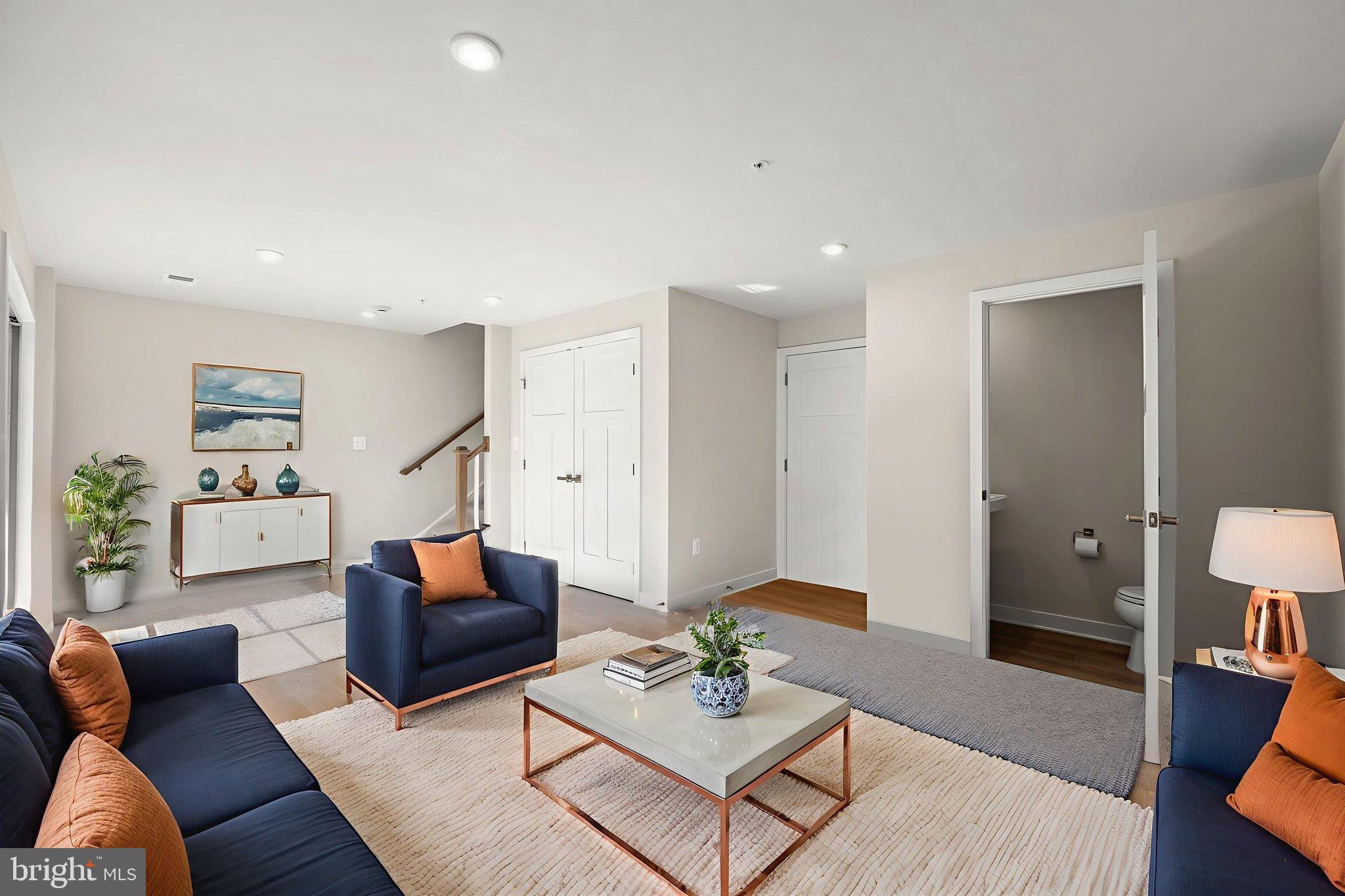 ARMSTRONG VILLAGE - Residential Lease