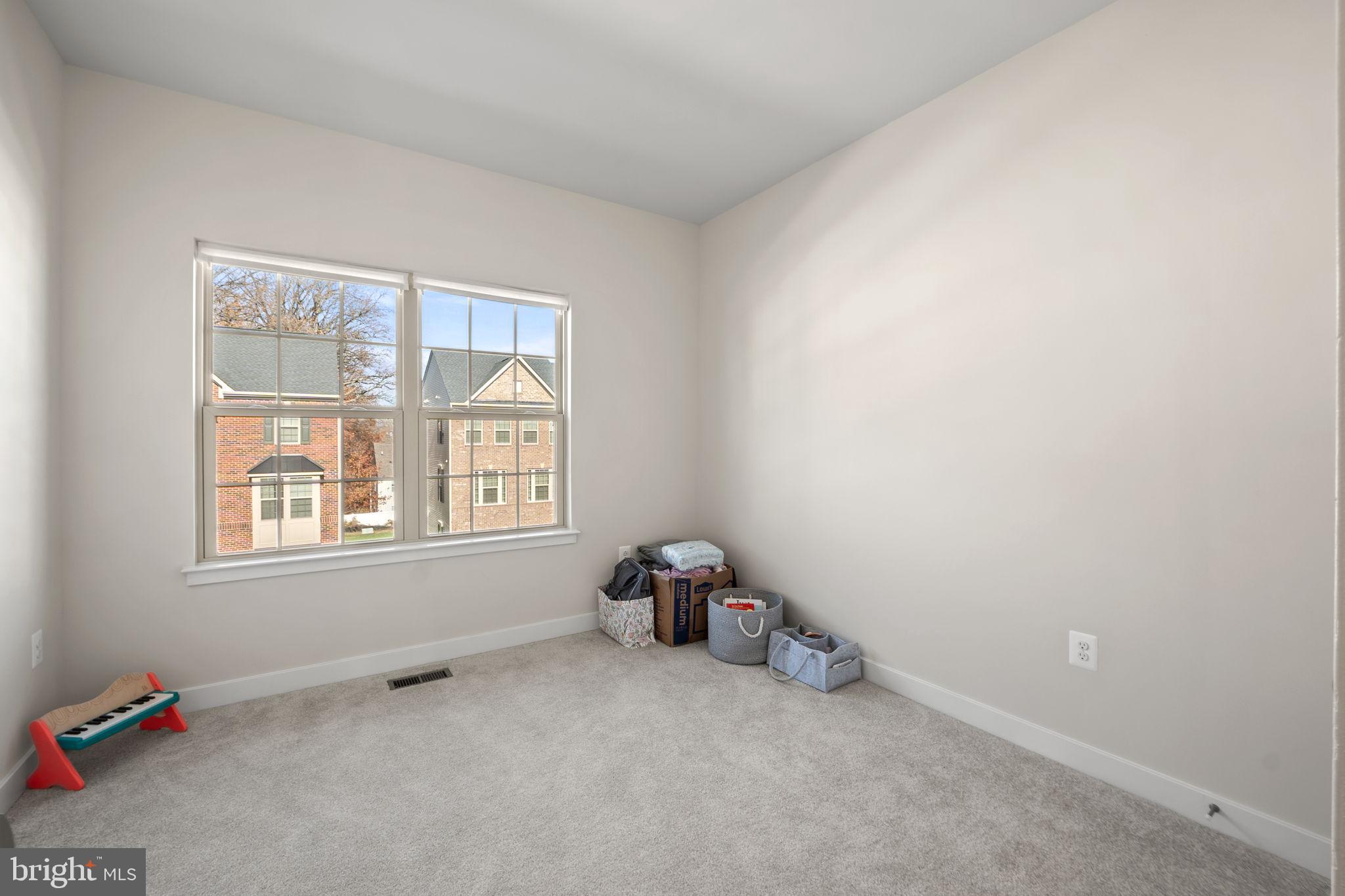 ARMSTRONG VILLAGE - Residential Lease