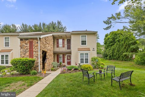 148 VALLEY GREENE CIRCLE READING PA 19610