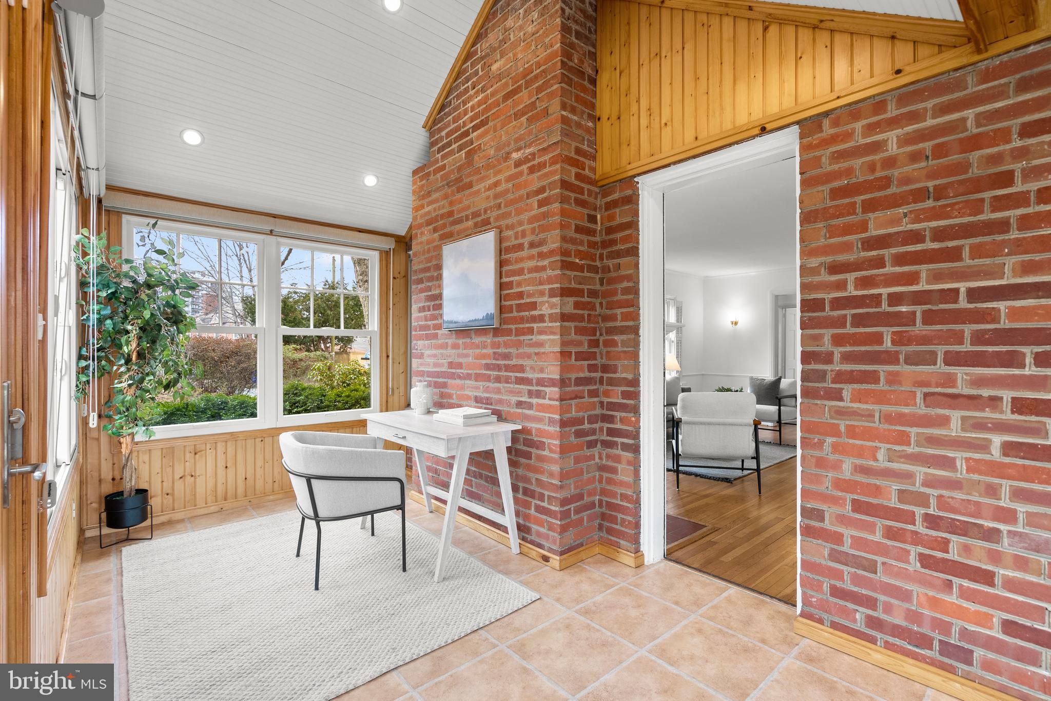 SOUTH WOODSIDE PARK - Residential