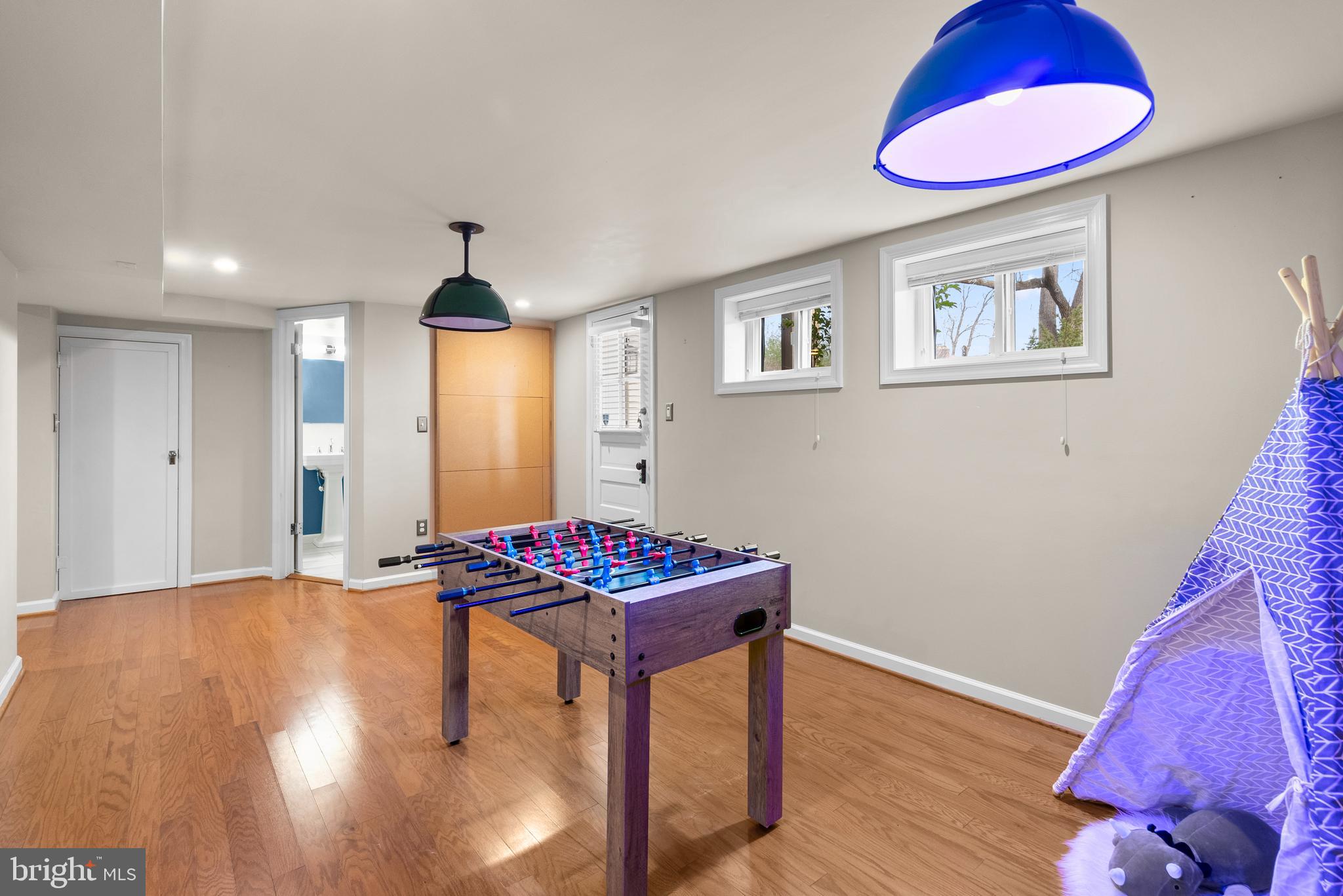 SOUTH WOODSIDE PARK - Residential