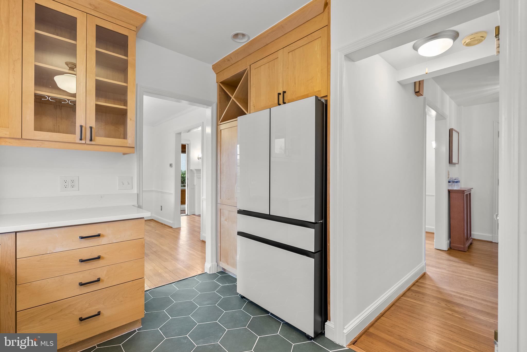 SOUTH WOODSIDE PARK - Residential