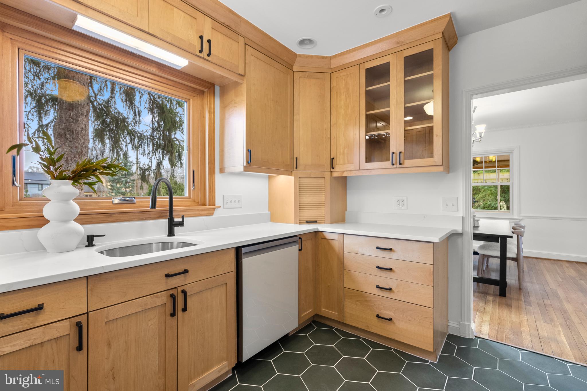 SOUTH WOODSIDE PARK - Residential