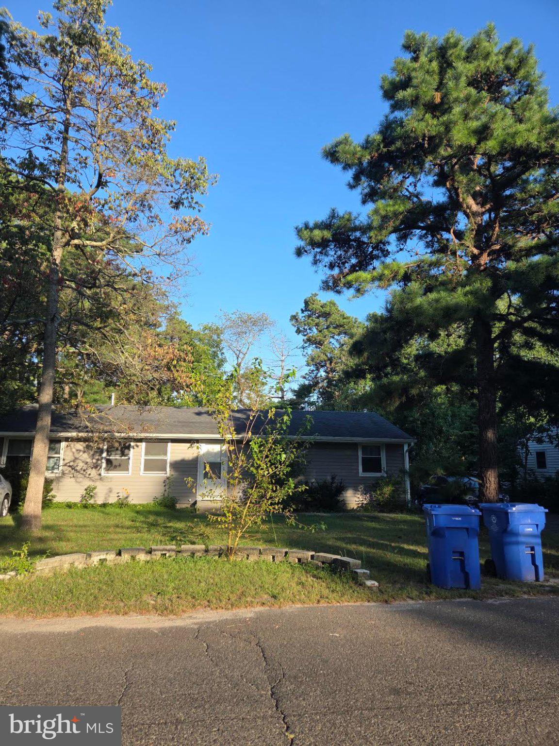 303 SPRING LAKE BOULEVARD 7