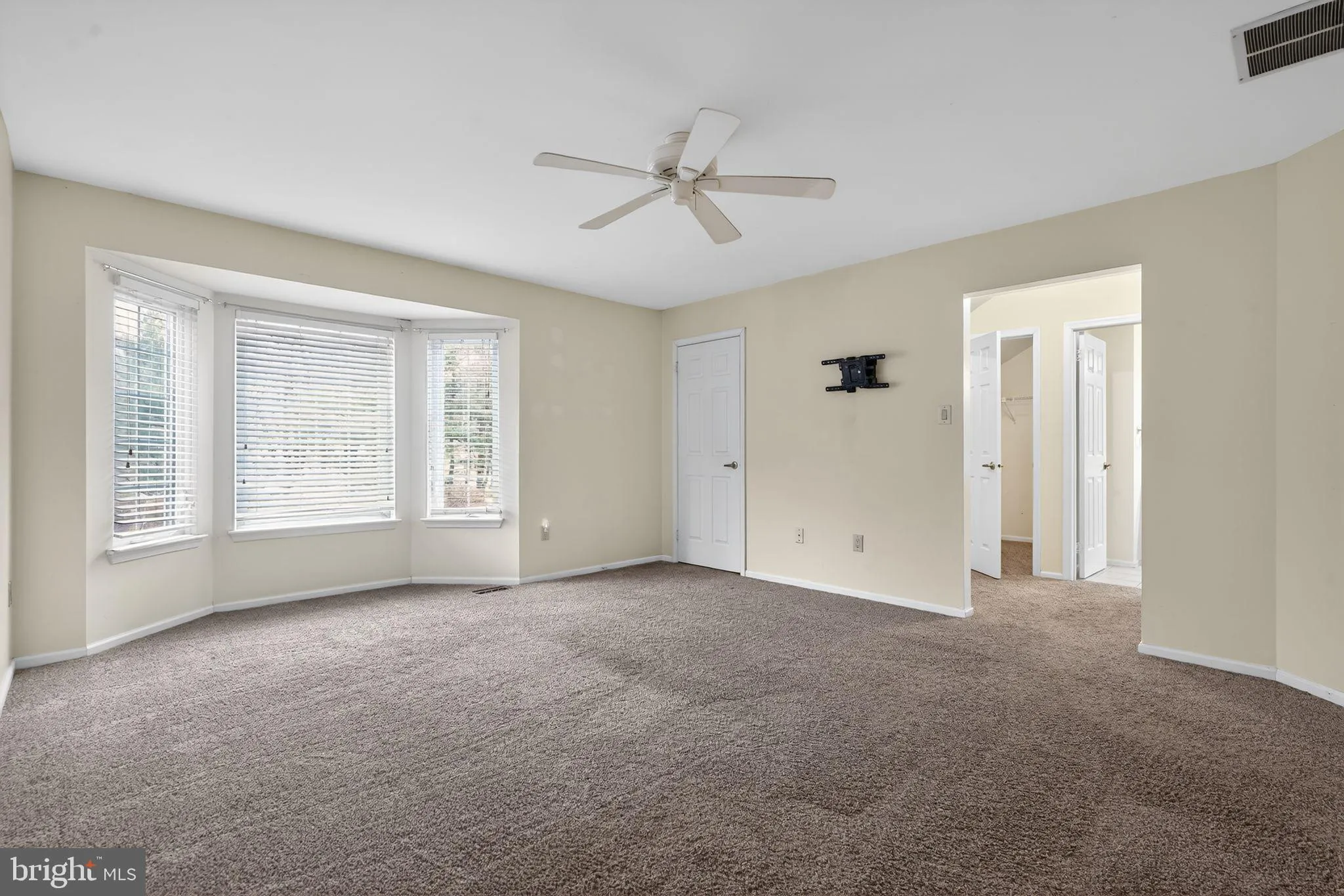 Mount Laurel, New Jersey 08054, United States, 3 Bedrooms Bedrooms, ,3 BathroomsBathrooms,Residential,Active,253627