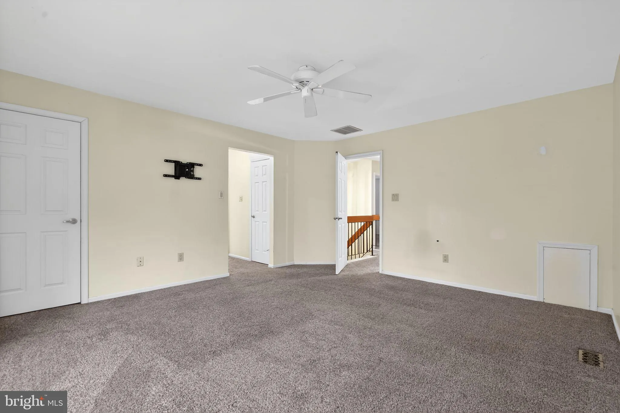 Mount Laurel, New Jersey 08054, United States, 3 Bedrooms Bedrooms, ,3 BathroomsBathrooms,Residential,Active,253627