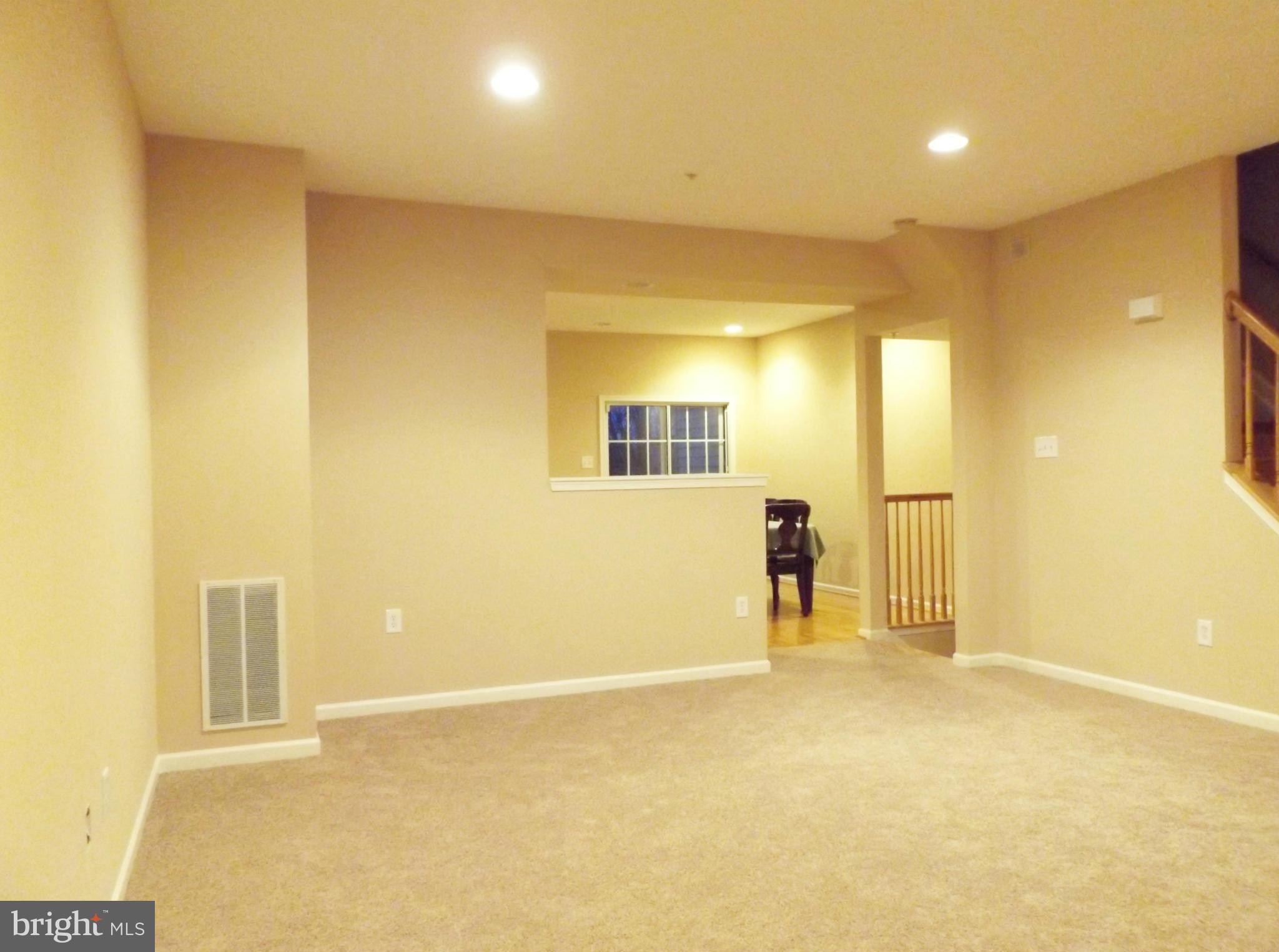 WESTVIEW CORPORATE CENTER - Residential