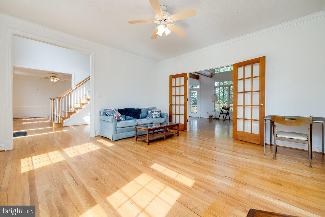 EDINBURG MANOR - Residential