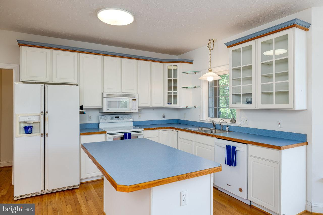 EDINBURG MANOR - Residential