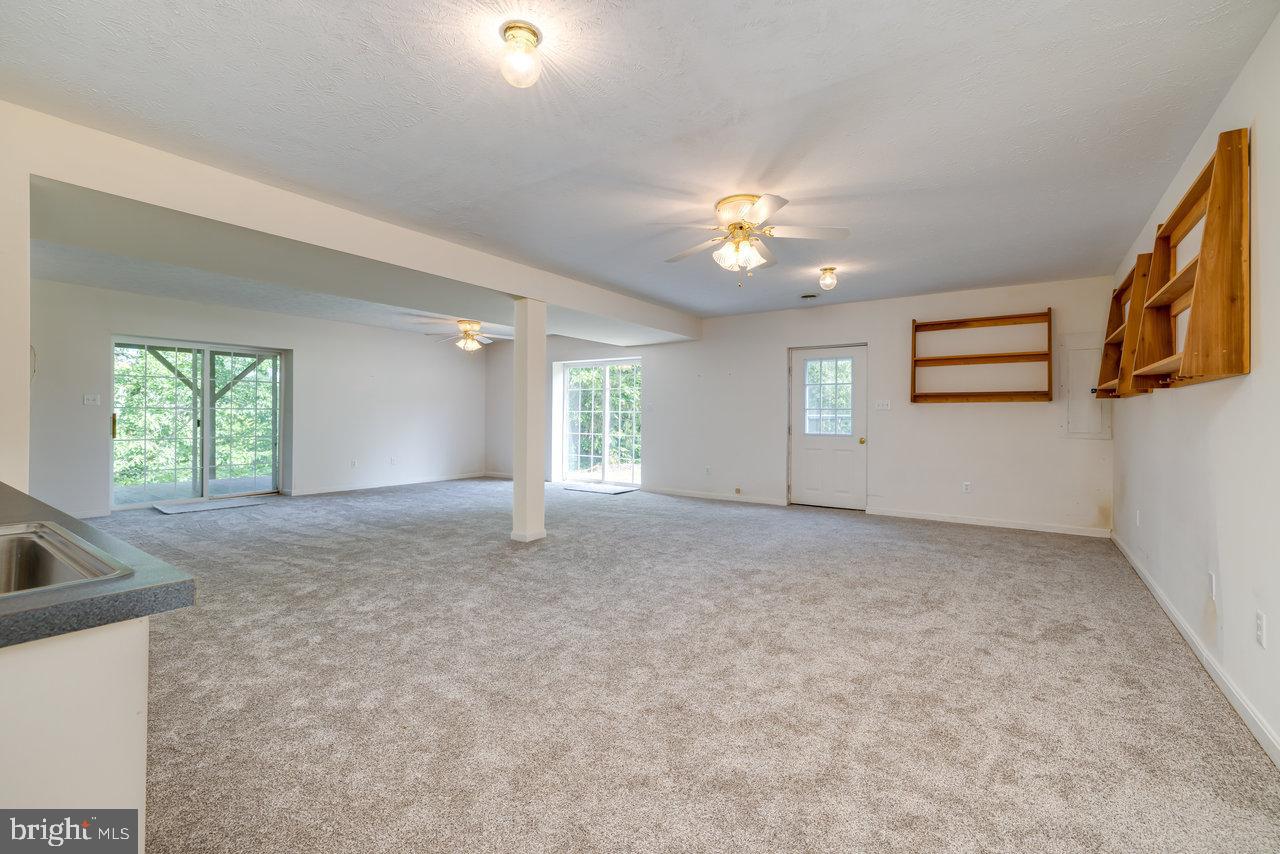 EDINBURG MANOR - Residential