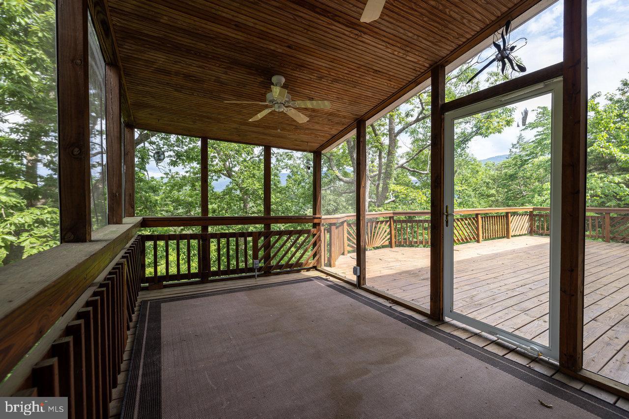 EDINBURG MANOR - Residential