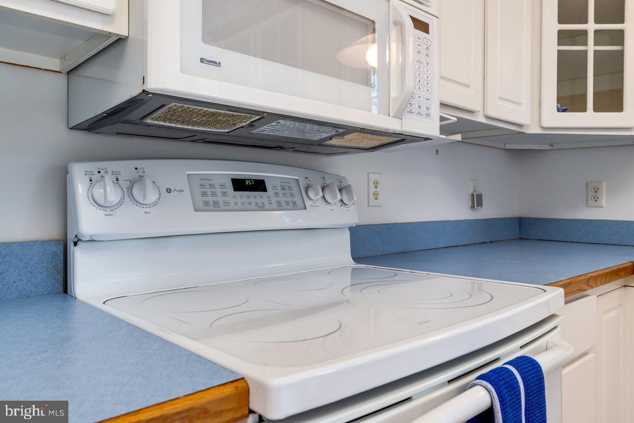 EDINBURG MANOR - Residential