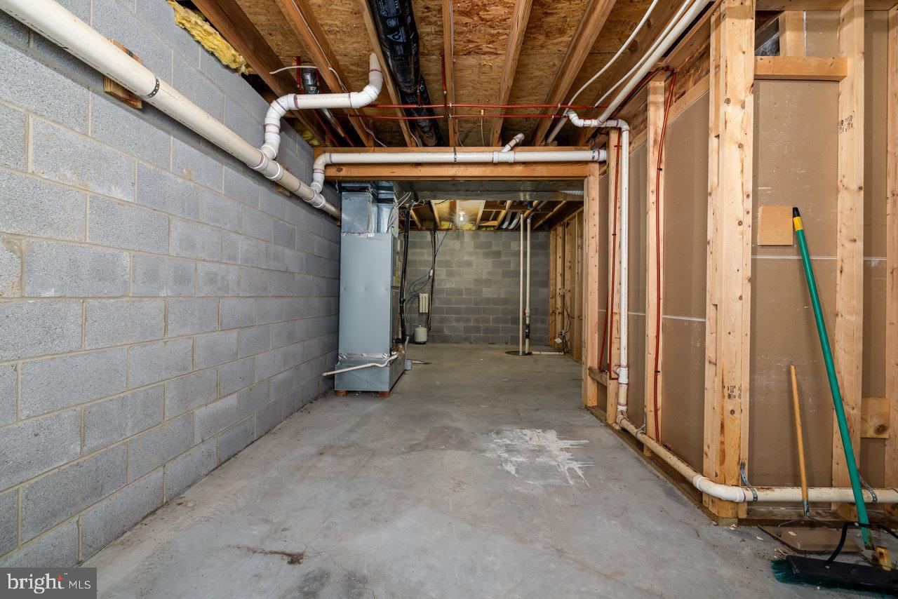 EDINBURG MANOR - Residential